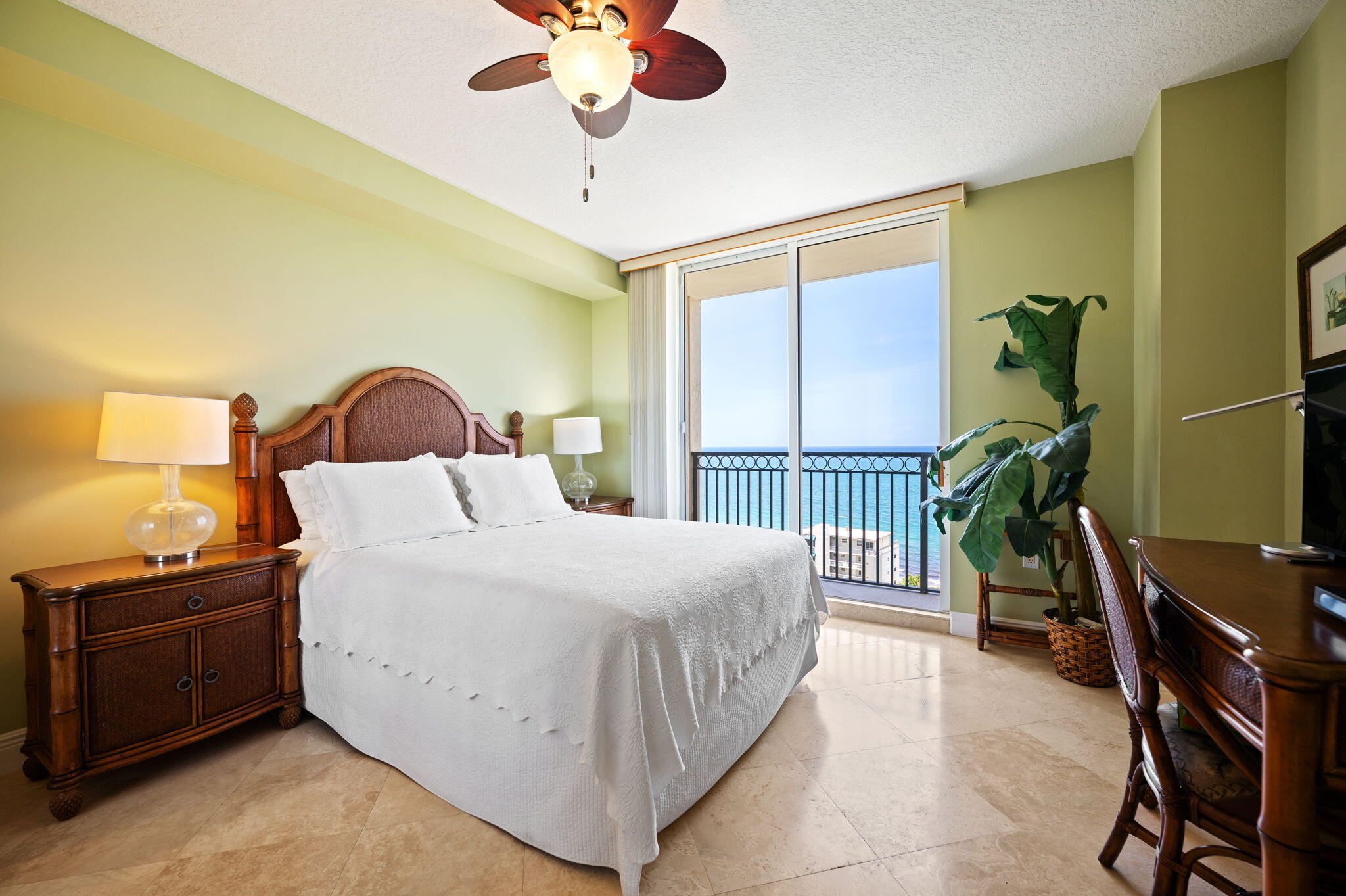 2011 N Ocean #1606 Fort Lauderdale, FL 33305