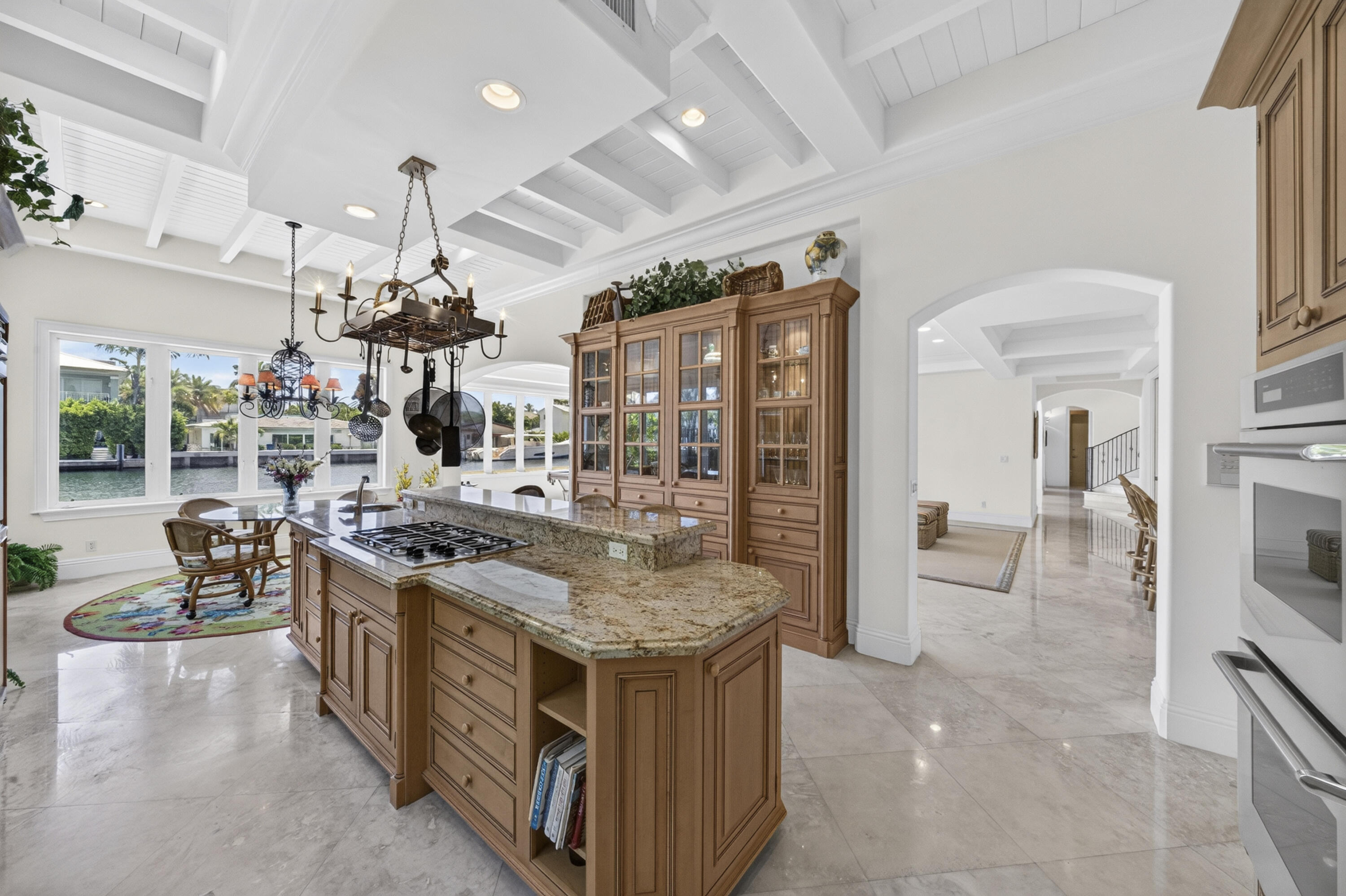 704 Isle Of Palms Fort Lauderdale, FL 33301