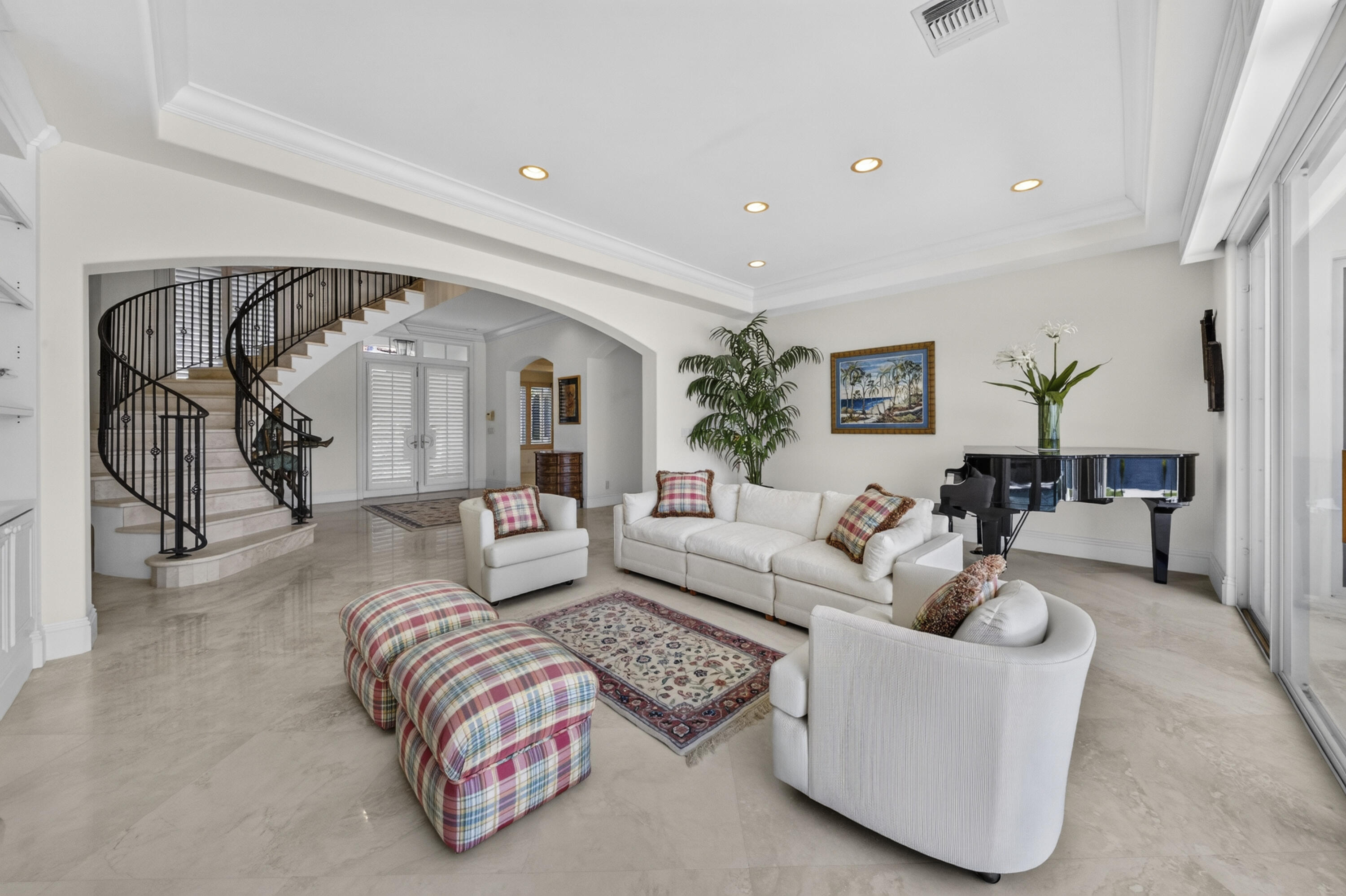 704 Isle Of Palms Fort Lauderdale, FL 33301