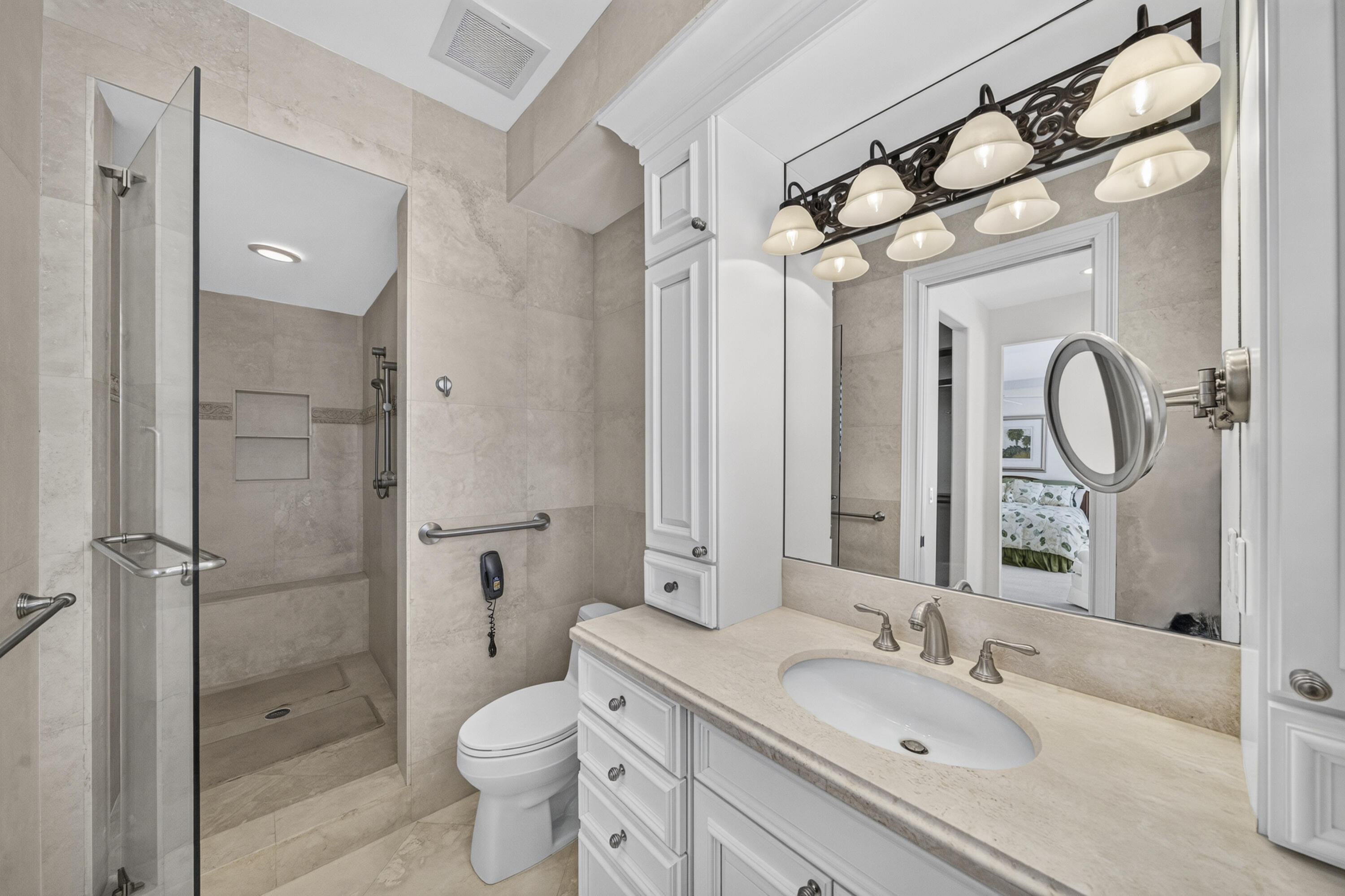 704 Isle Of Palms Fort Lauderdale, FL 33301