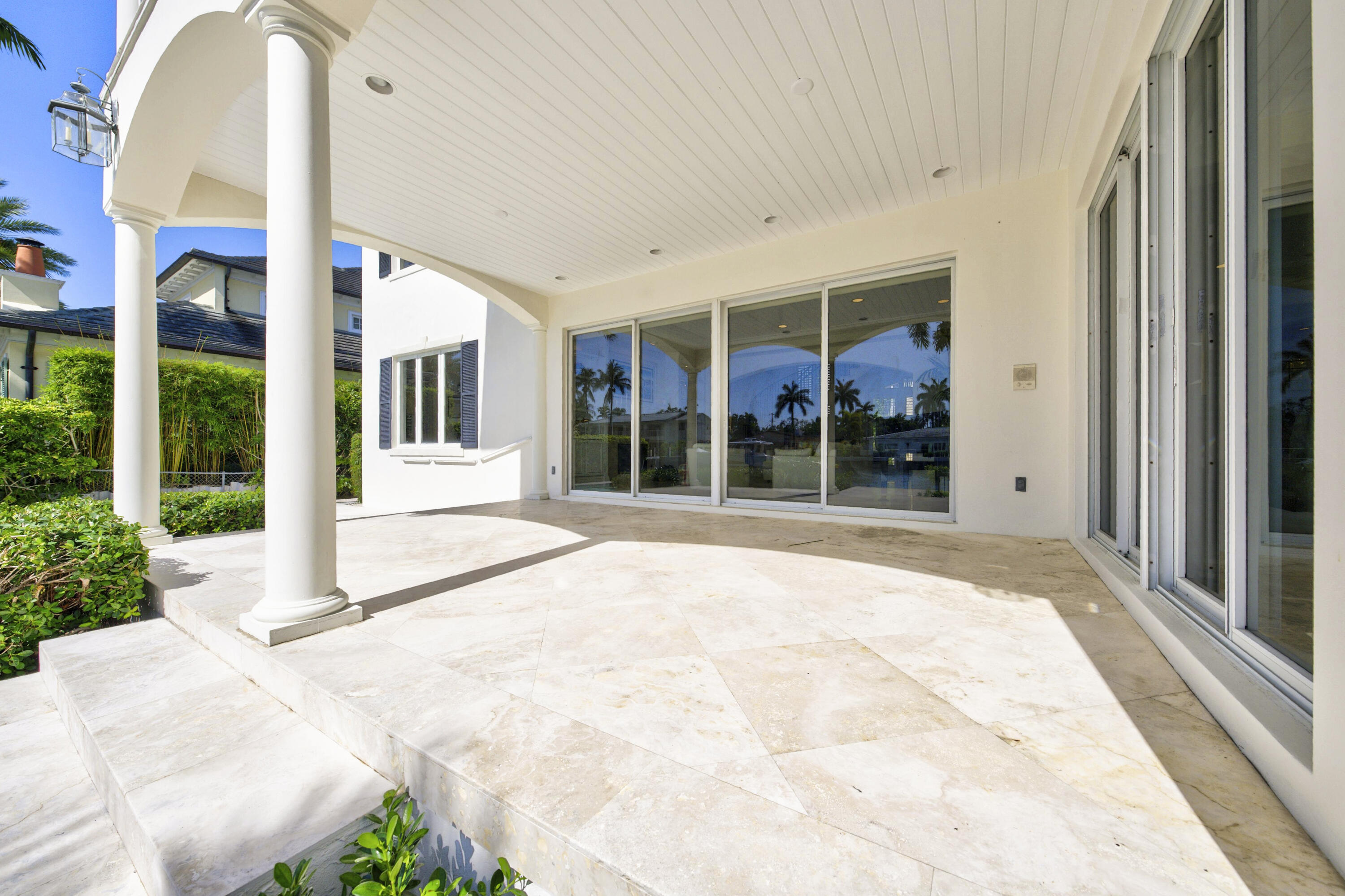 704 Isle Of Palms Fort Lauderdale, FL 33301