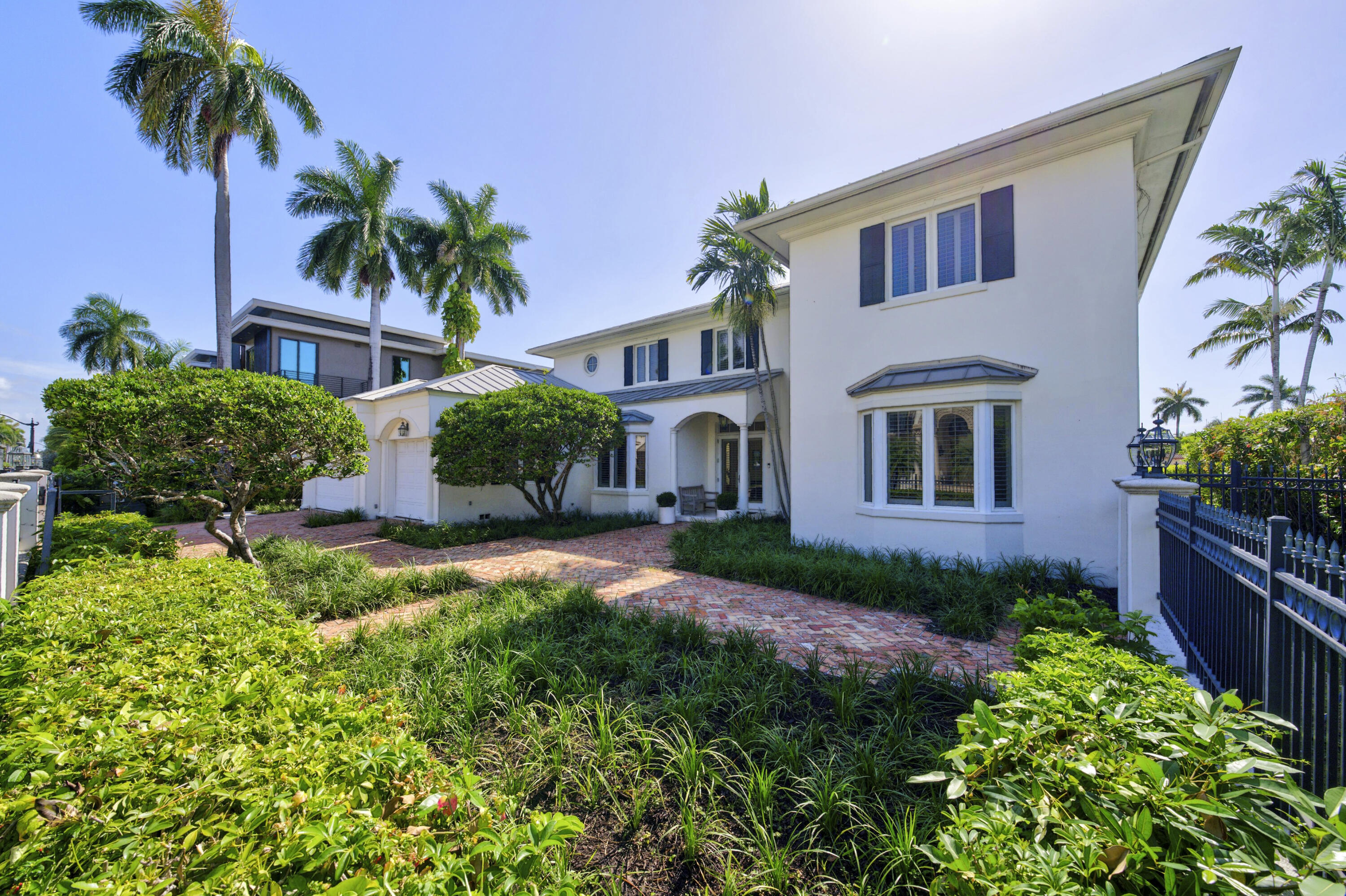 704 Isle Of Palms Fort Lauderdale, FL 33301