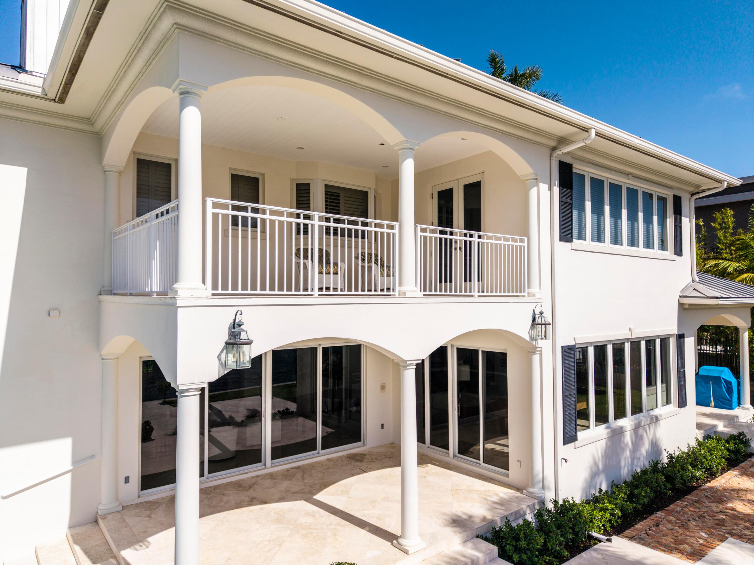 704 Isle Of Palms Fort Lauderdale, FL 33301