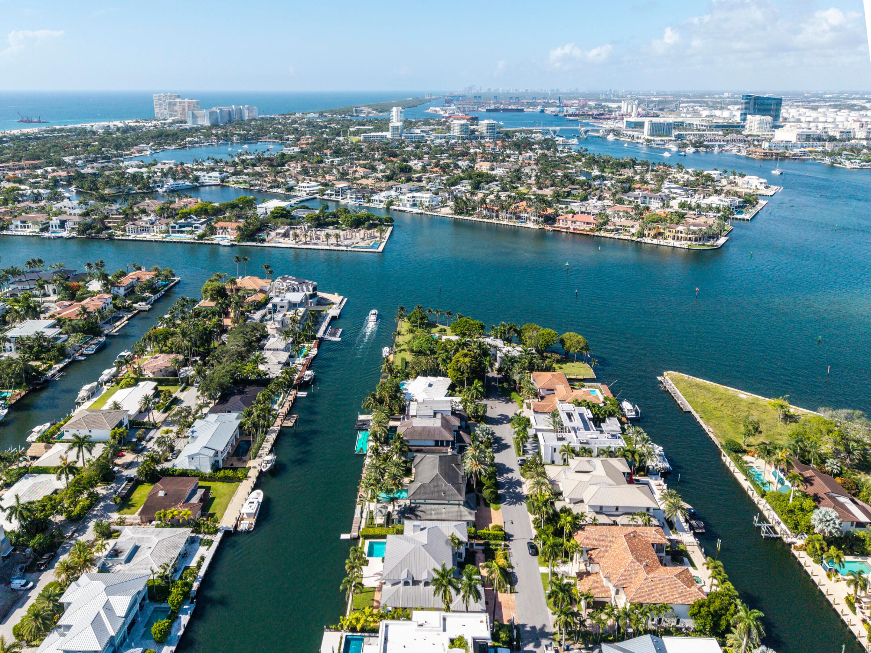 704 Isle Of Palms Fort Lauderdale, FL 33301
