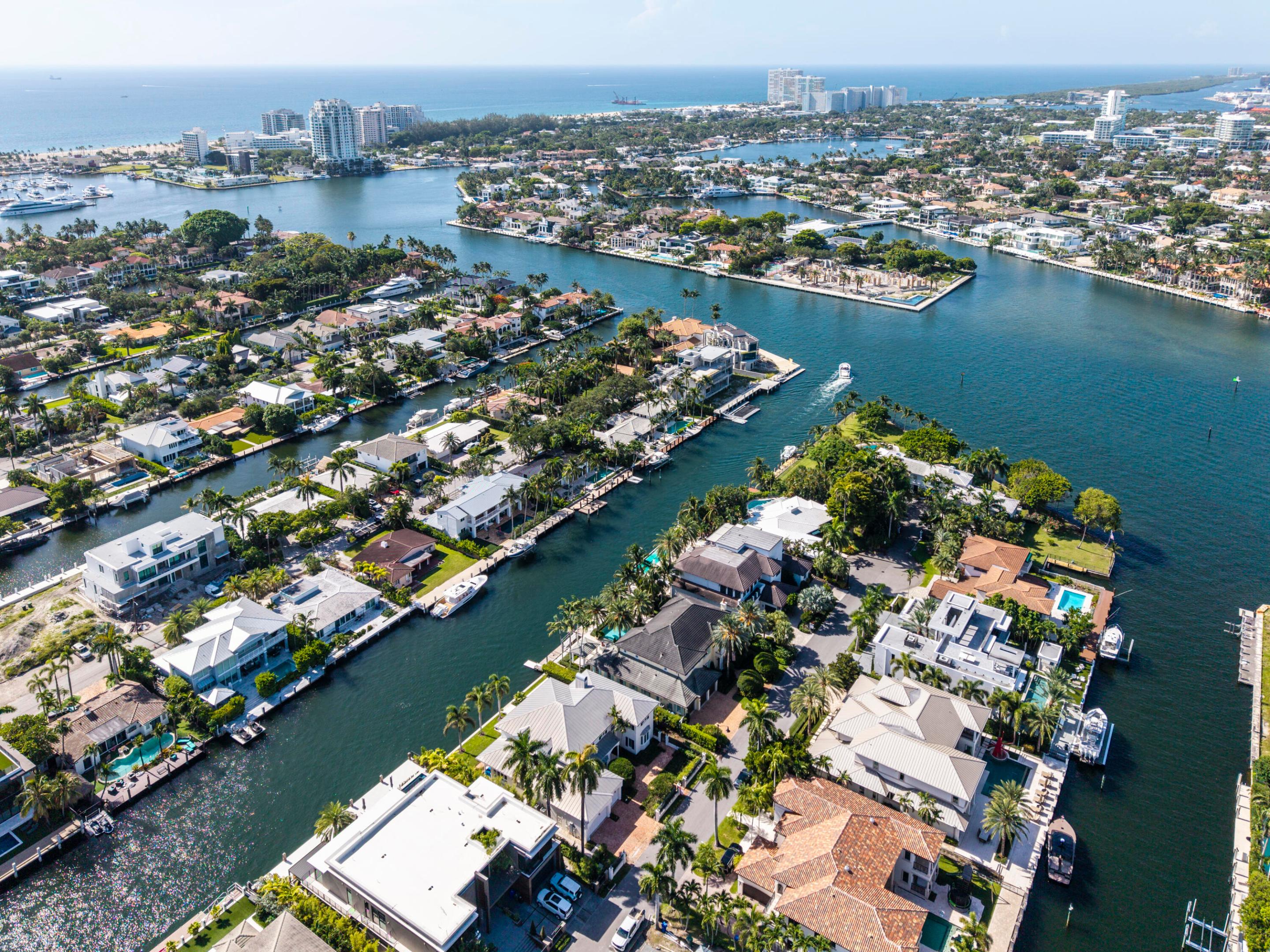 704 Isle Of Palms Fort Lauderdale, FL 33301