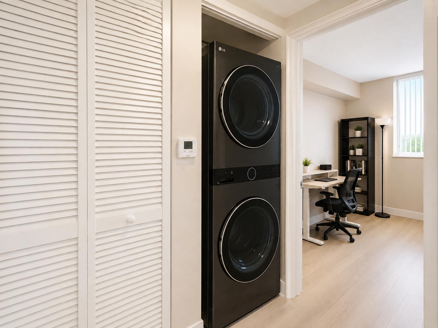 image The Venture at Aventura9