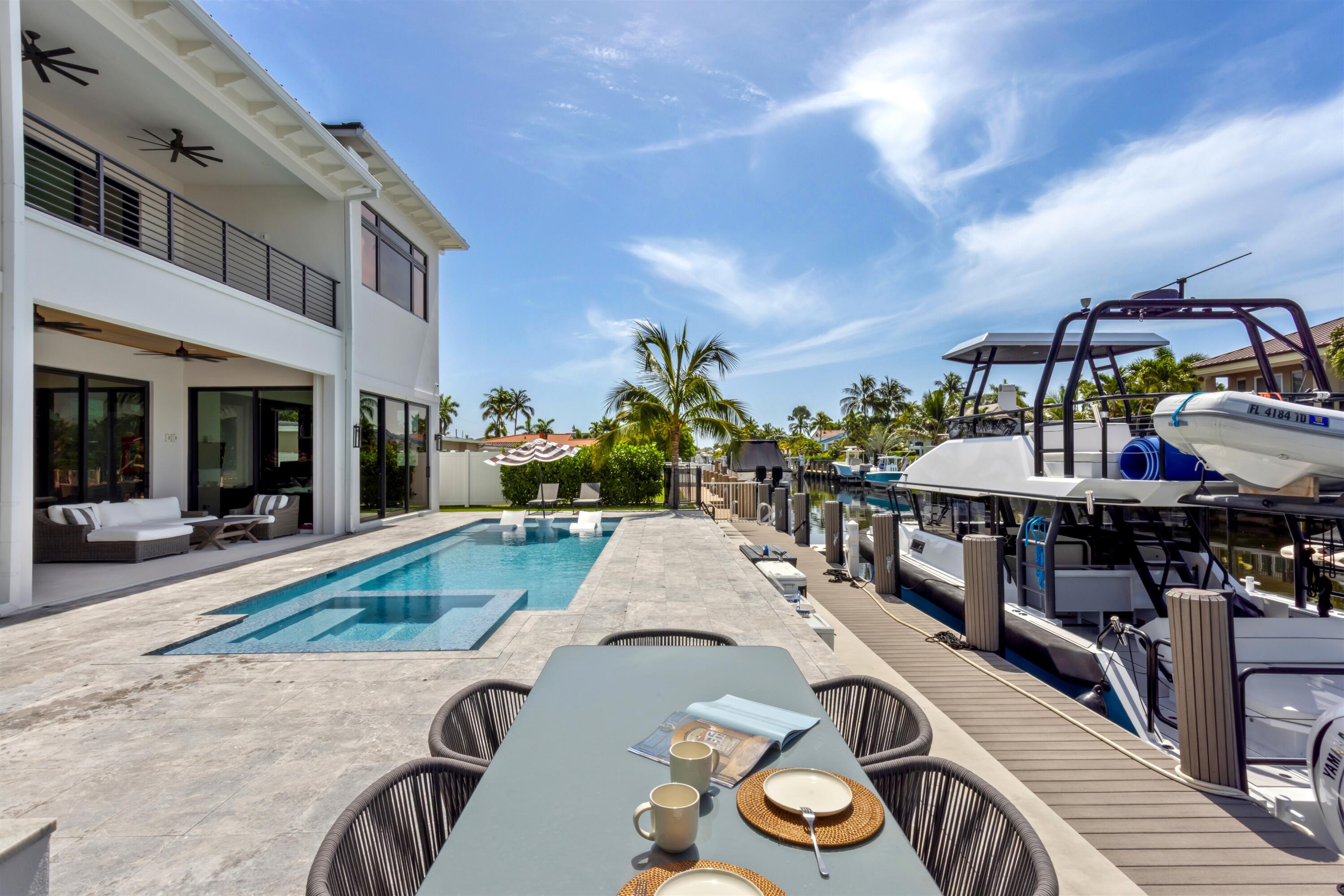 2420 NE 48th Lighthouse Point, FL 33064