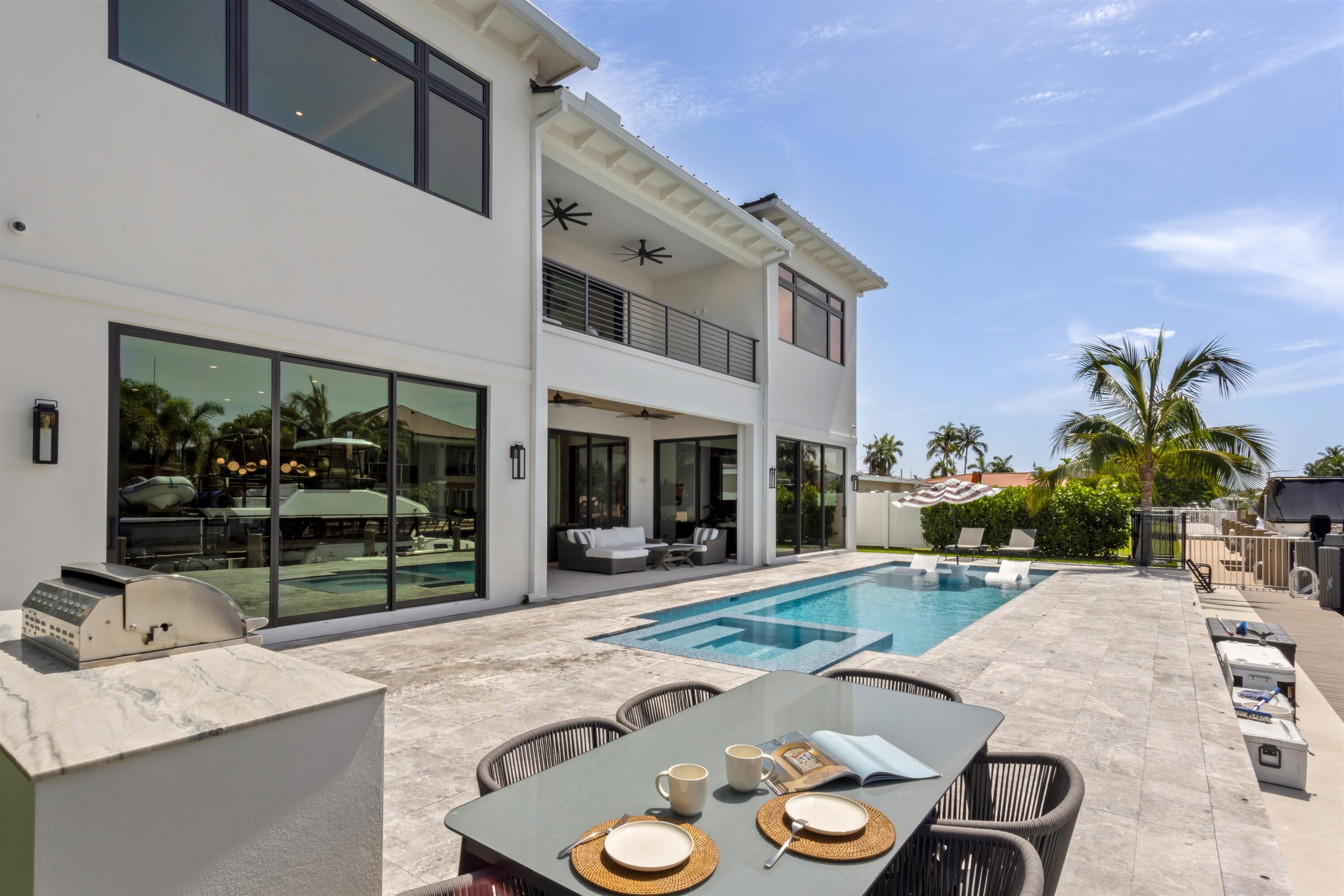 2420 NE 48th Lighthouse Point, FL 33064
