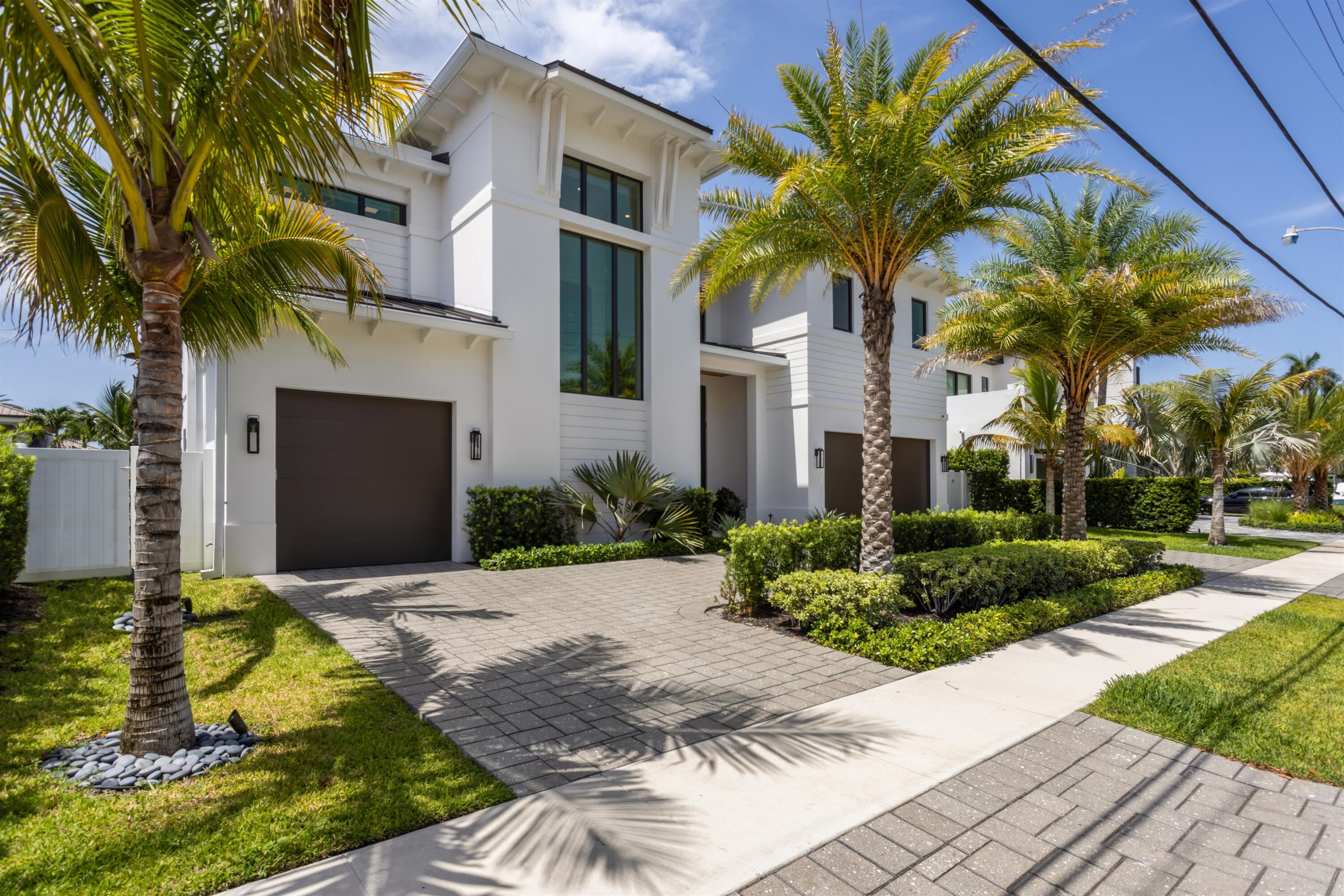2420 NE 48th Lighthouse Point, FL 33064