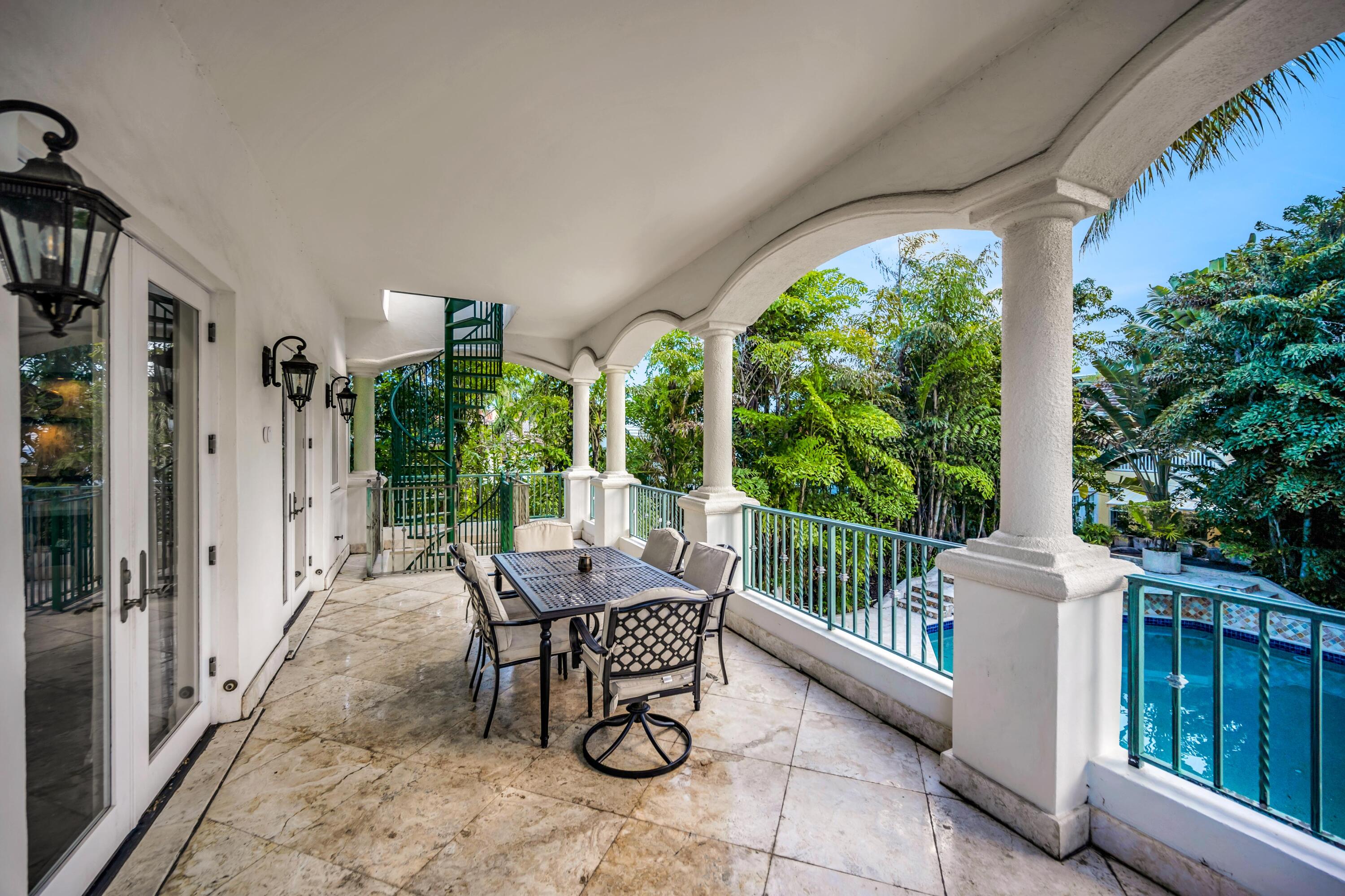 709 Idlewyld Fort Lauderdale, FL 33301