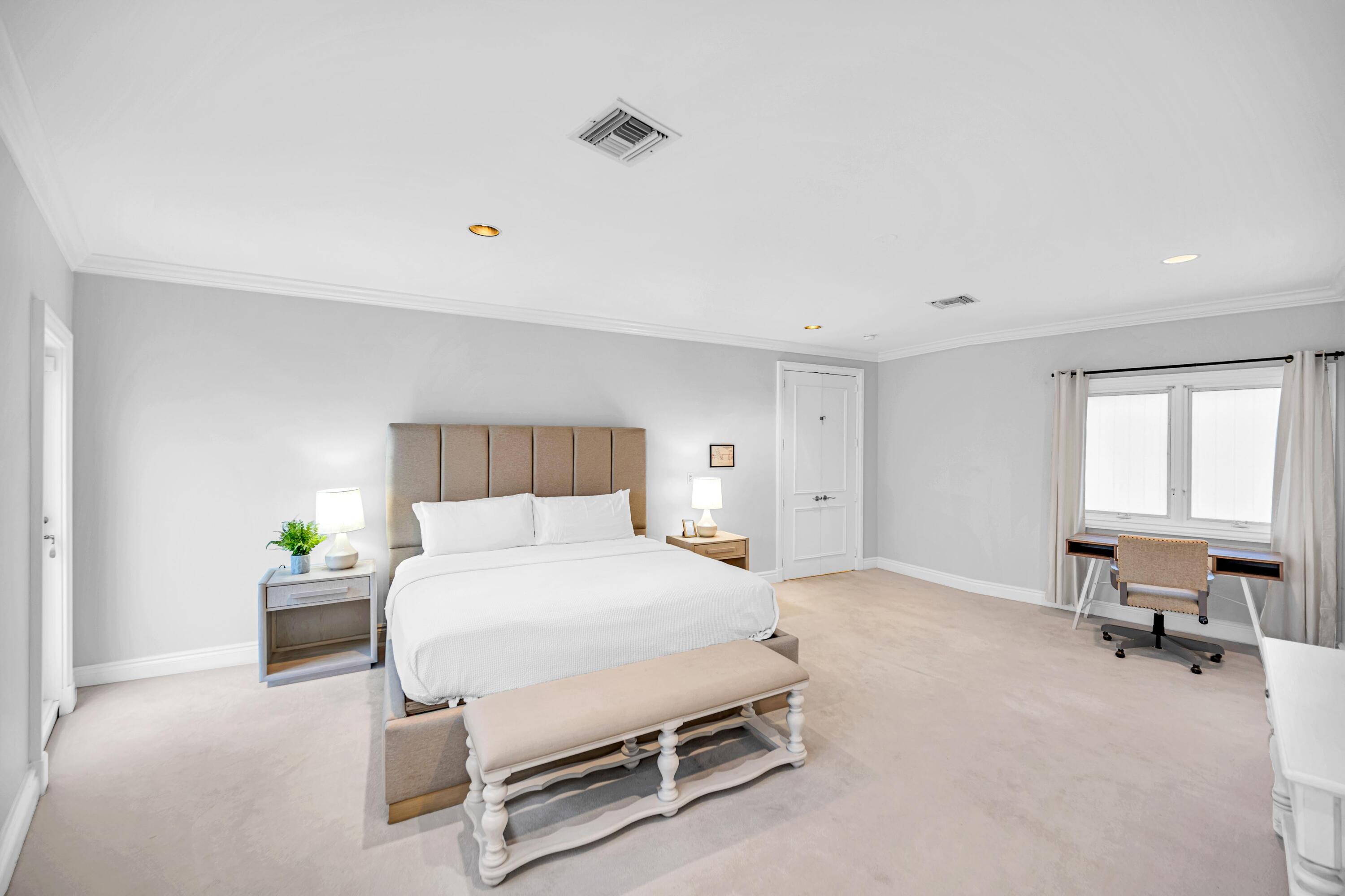 709 Idlewyld Fort Lauderdale, FL 33301