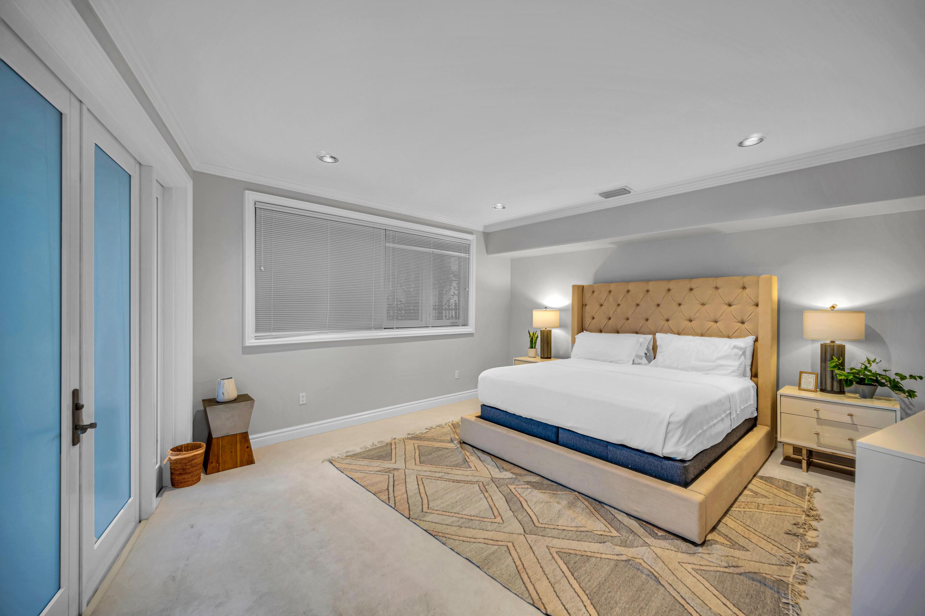 709 Idlewyld Fort Lauderdale, FL 33301