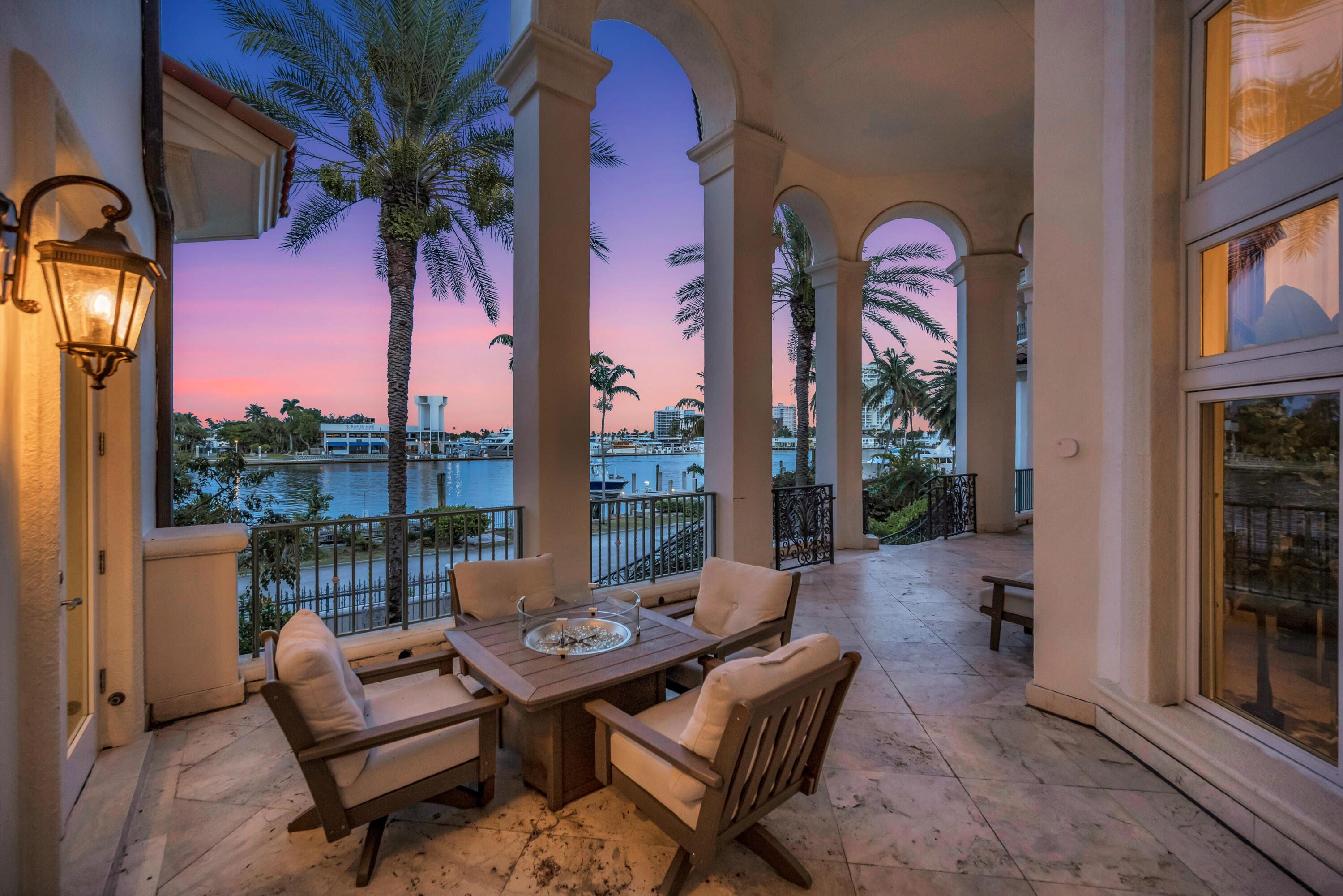 709 Idlewyld Fort Lauderdale, FL 33301