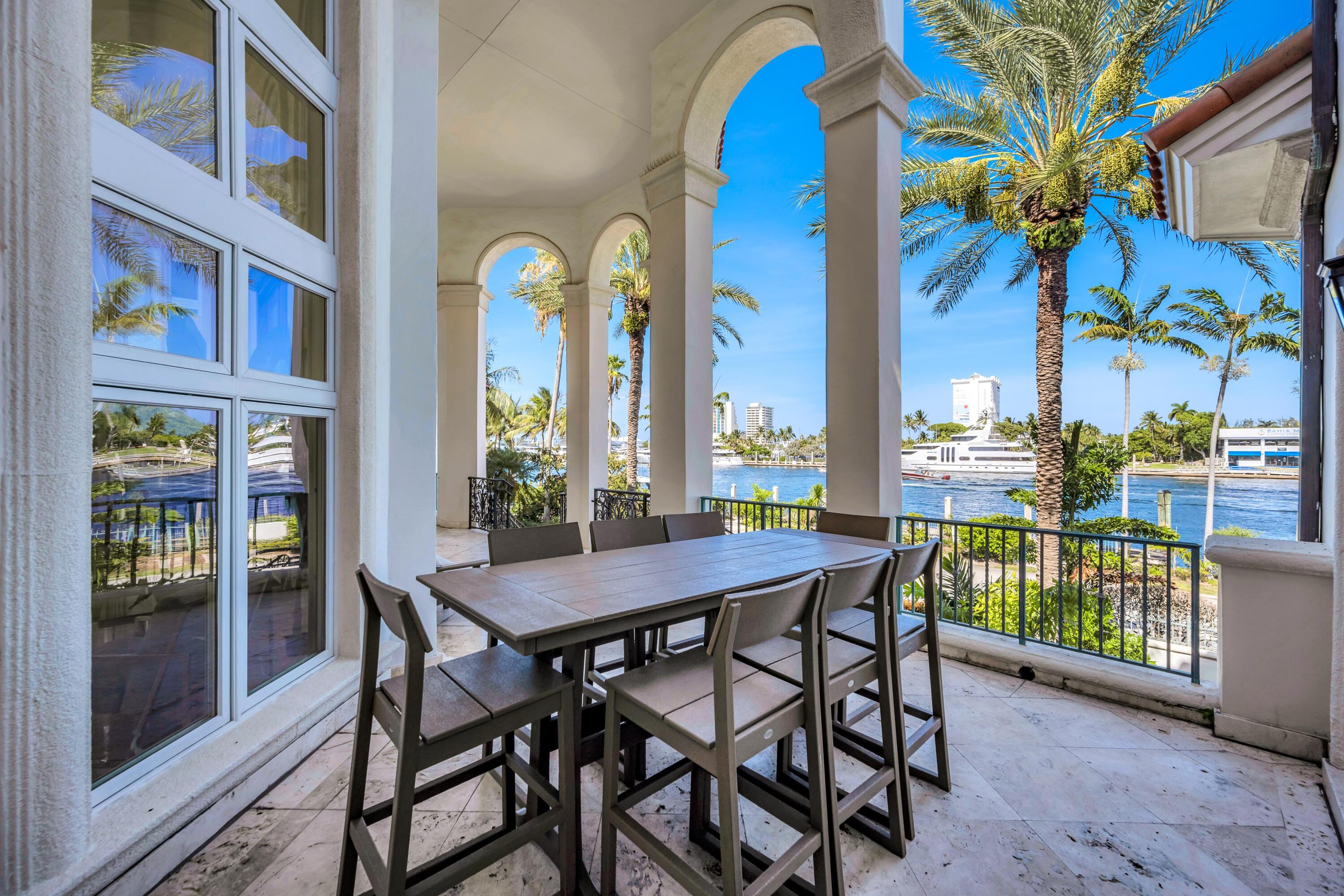 709 Idlewyld Fort Lauderdale, FL 33301