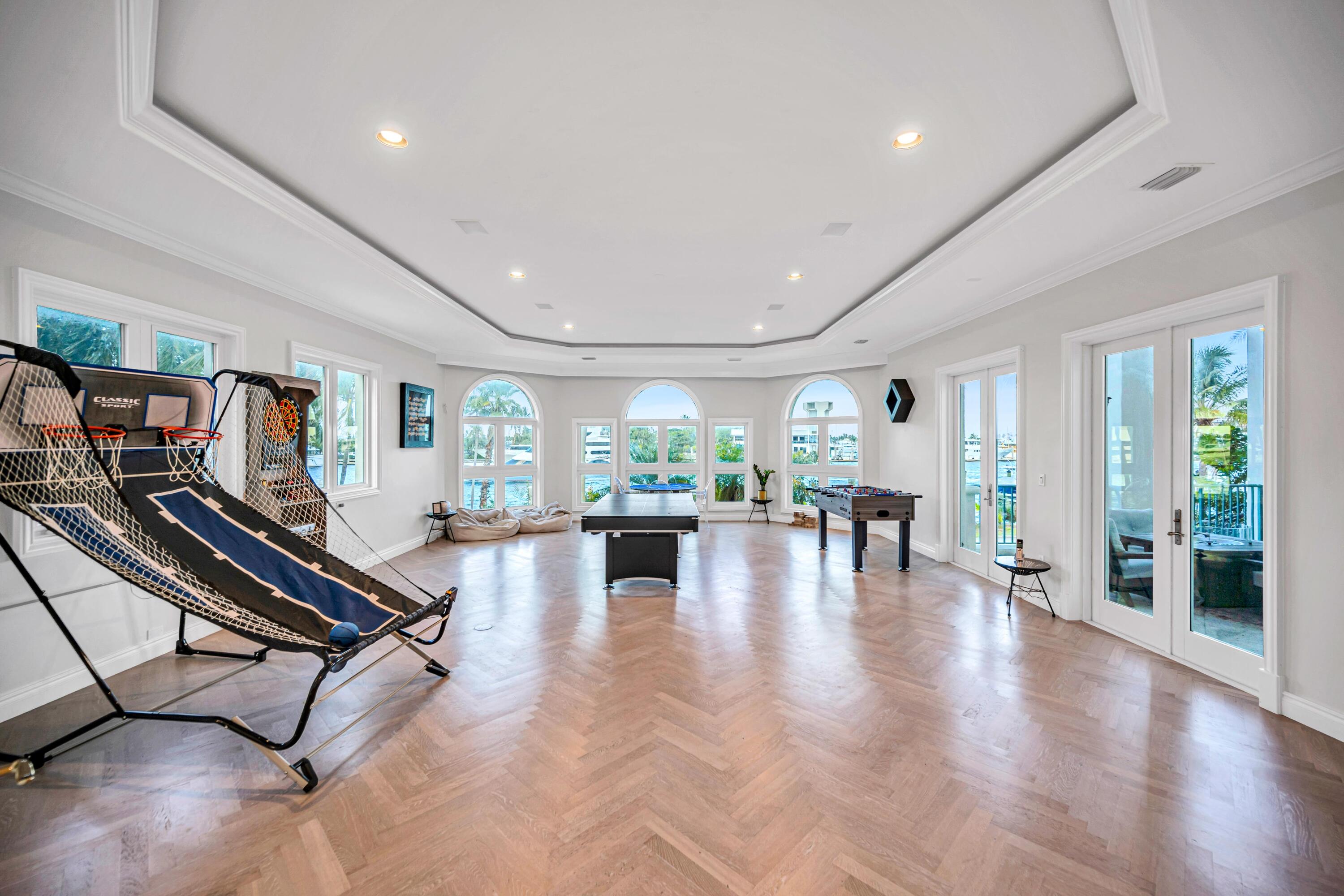 709 Idlewyld Fort Lauderdale, FL 33301