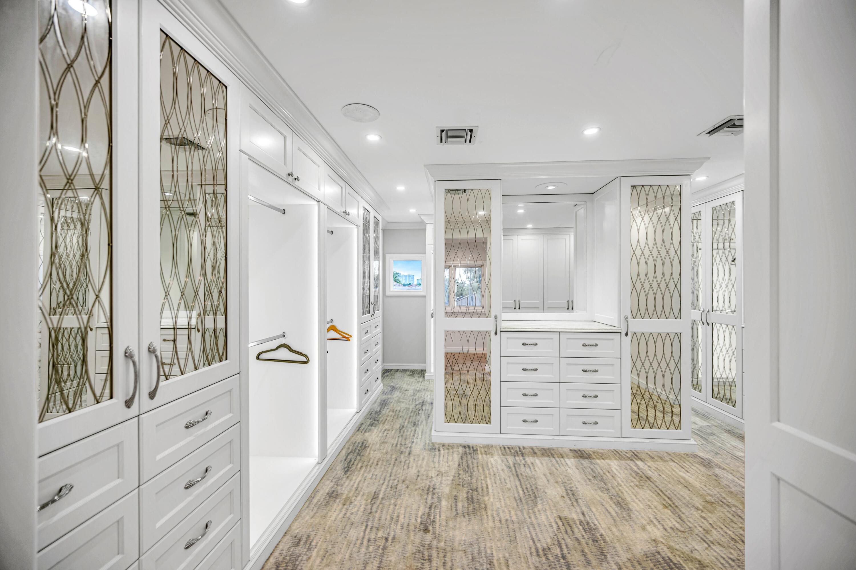 709 Idlewyld Fort Lauderdale, FL 33301