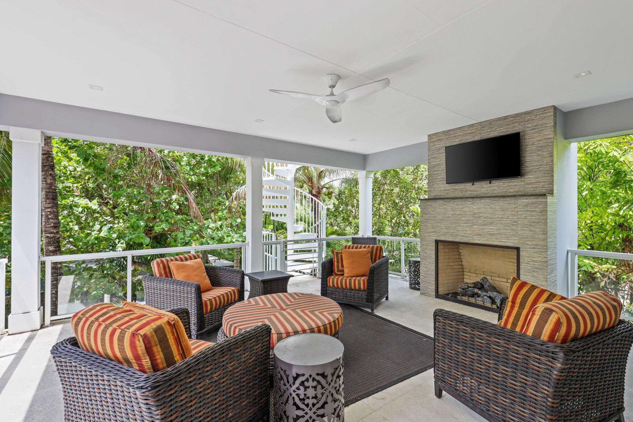 12 Sylvan Fort Lauderdale, FL 33316