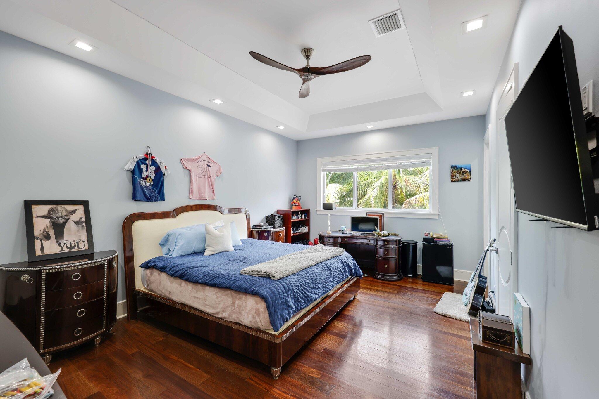 12 Sylvan Fort Lauderdale, FL 33316