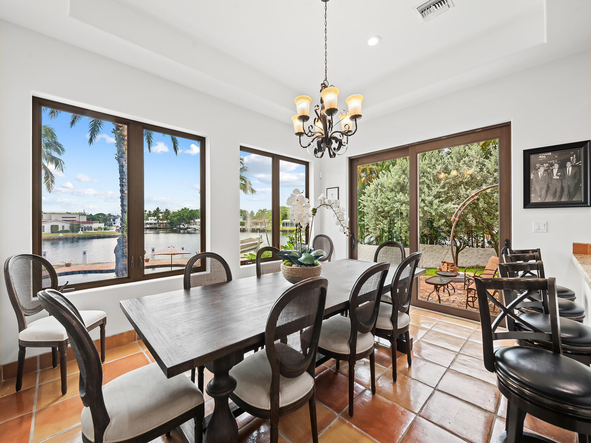 2101 Middle Riv Fort Lauderdale, FL 33305
