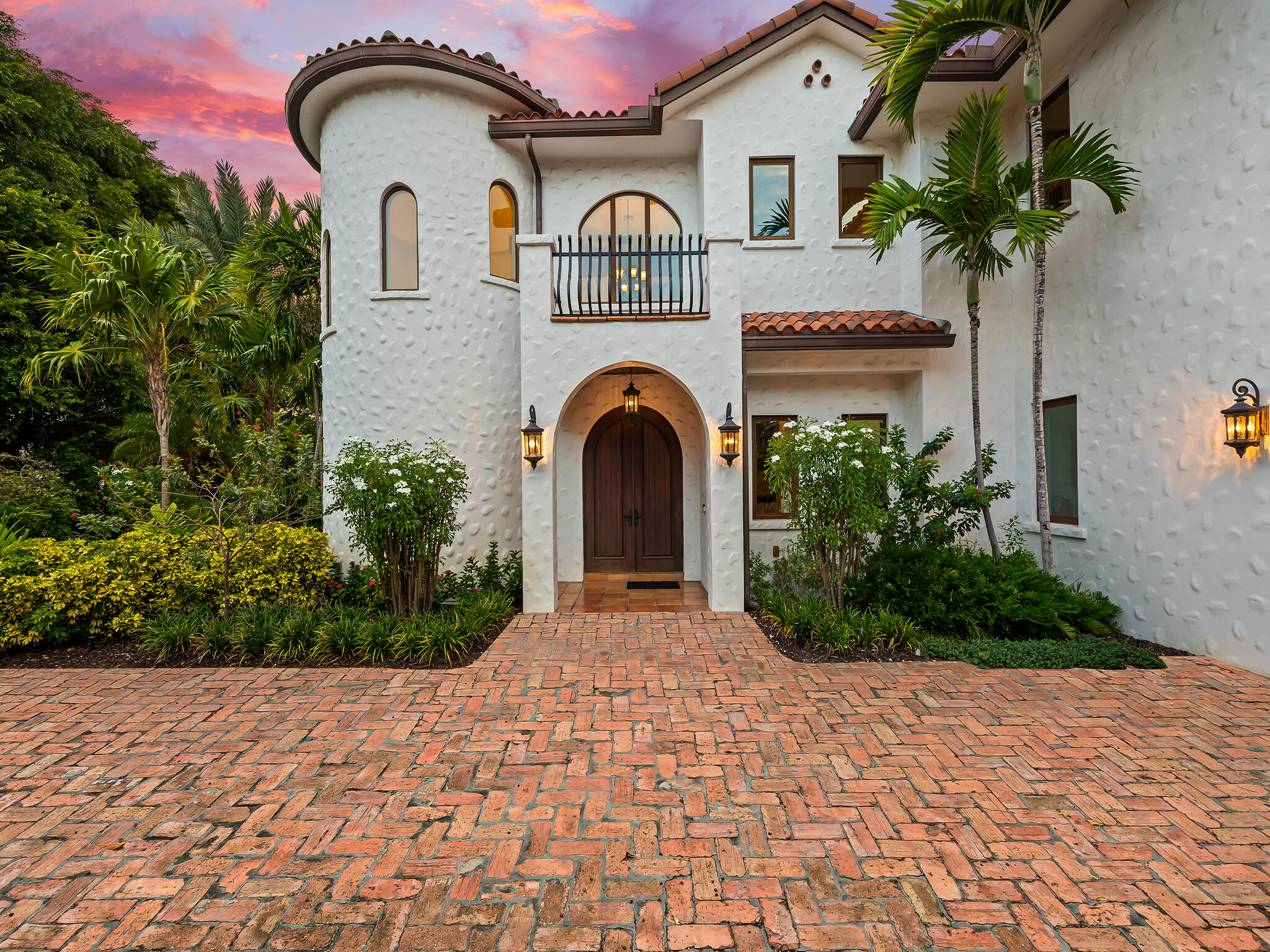 2101 Middle Riv Fort Lauderdale, FL 33305