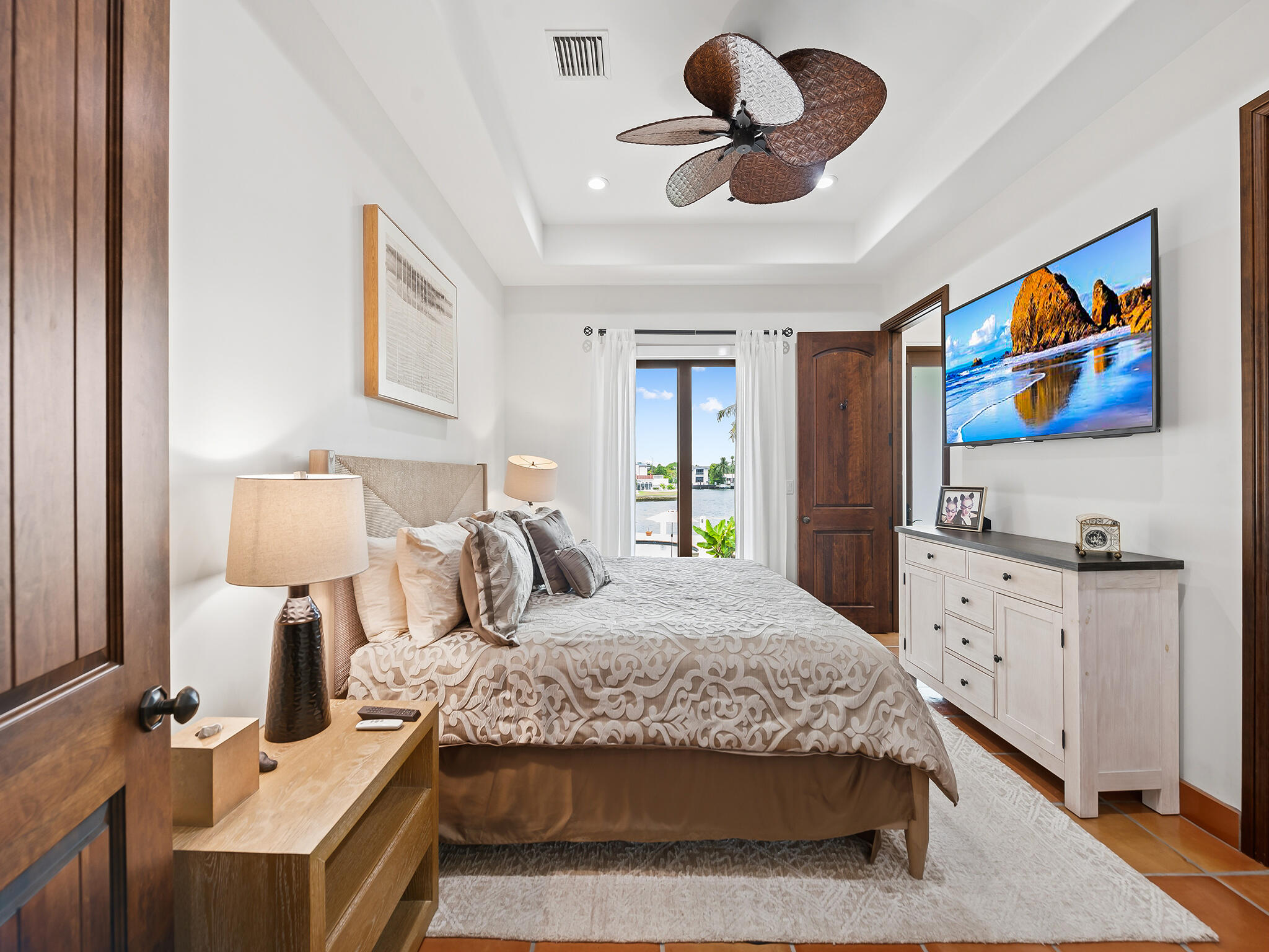 2101 Middle Riv Fort Lauderdale, FL 33305