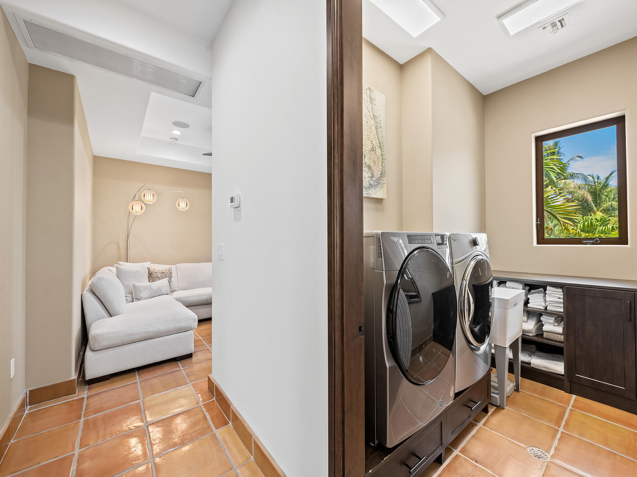 2101 Middle Riv Fort Lauderdale, FL 33305