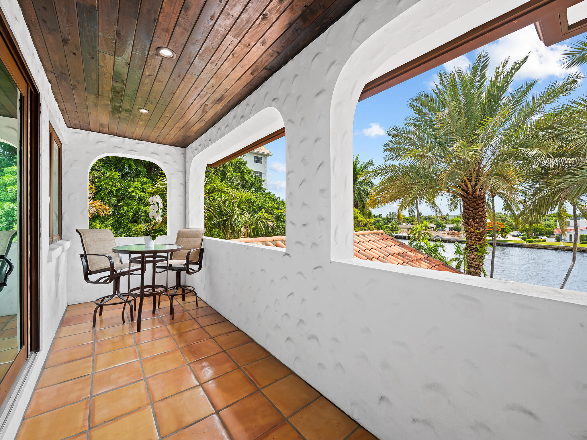 2101 Middle Riv Fort Lauderdale, FL 33305