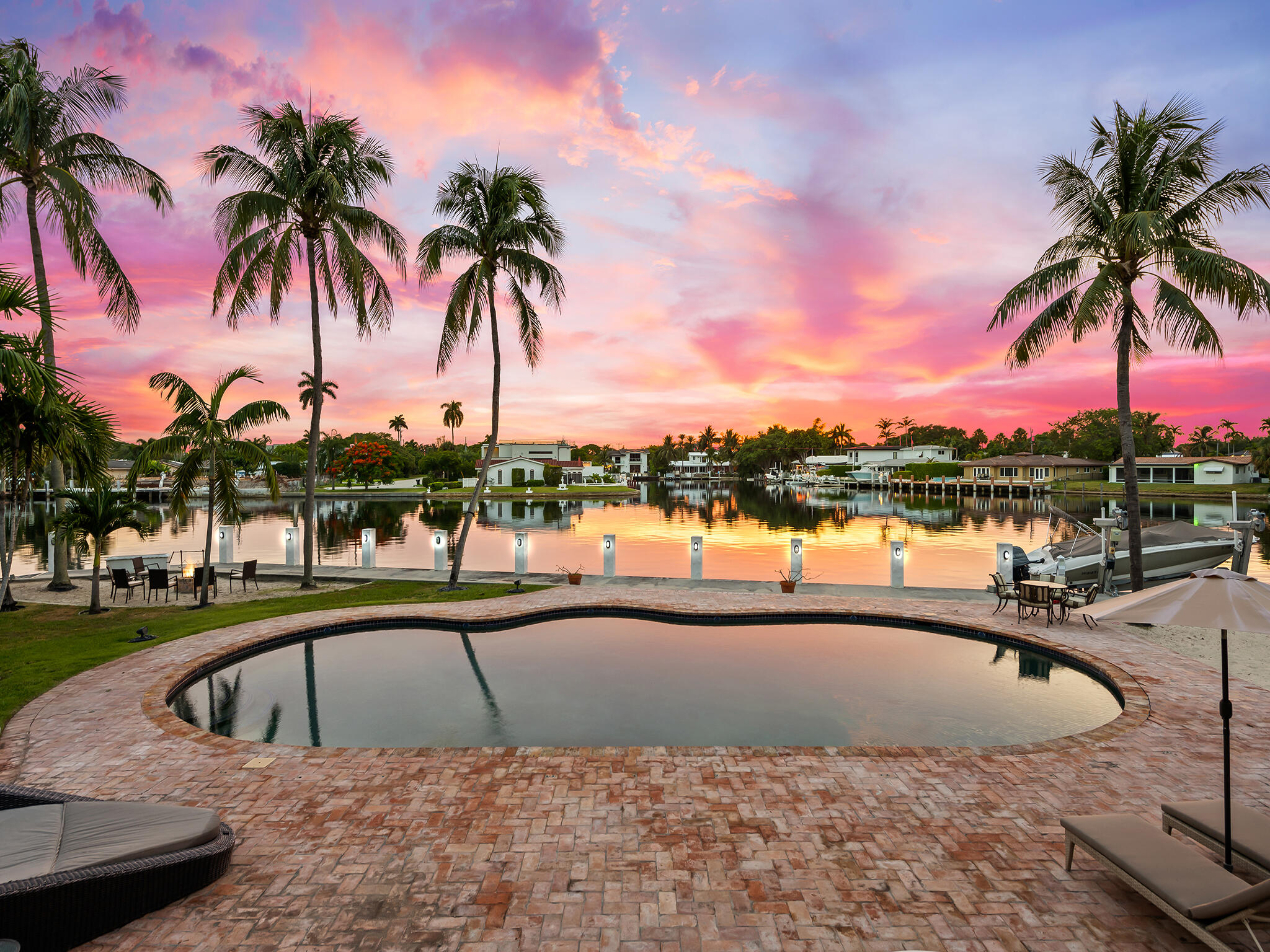 2101 Middle Riv Fort Lauderdale, FL 33305