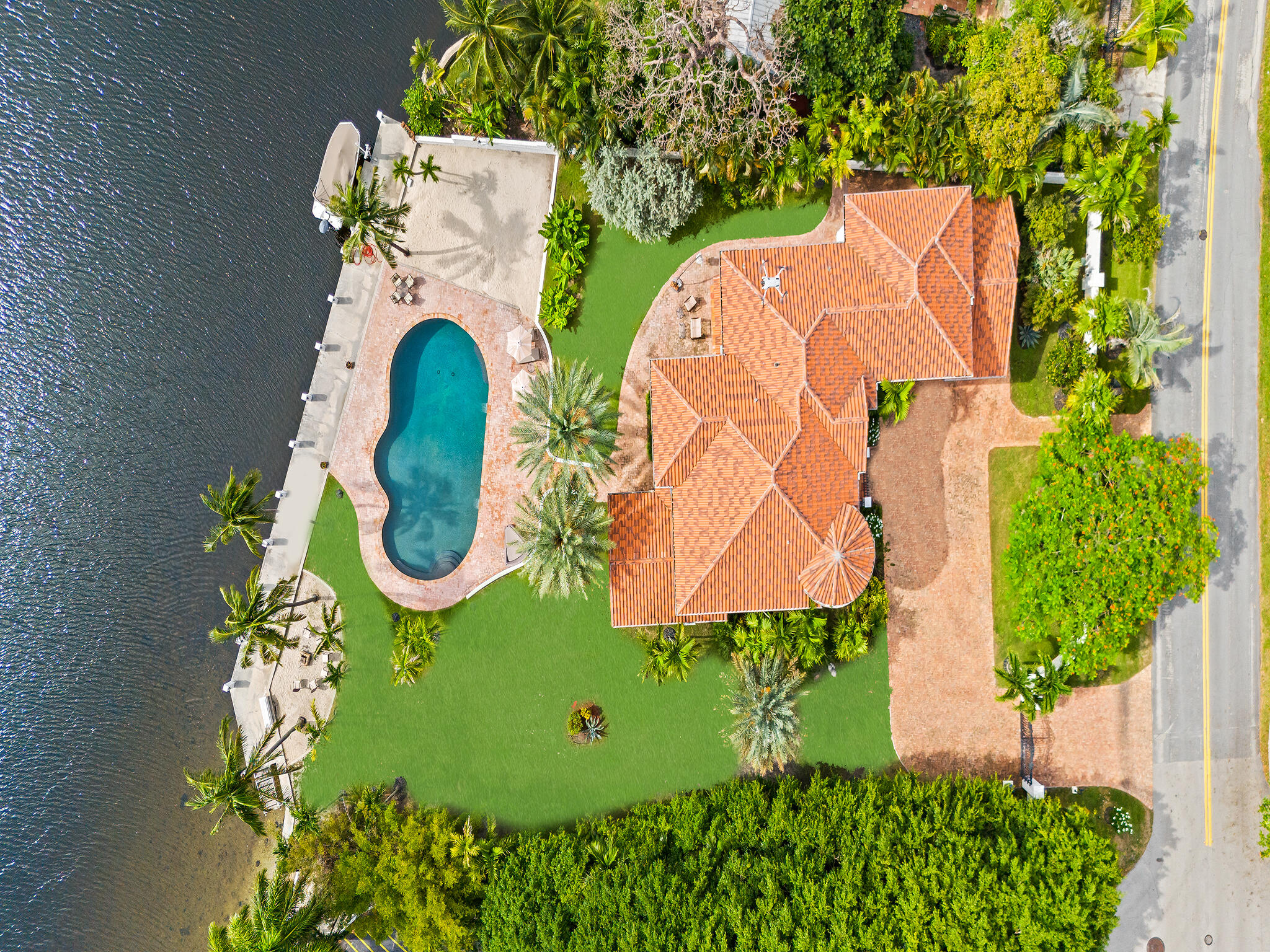 2101 Middle Riv Fort Lauderdale, FL 33305