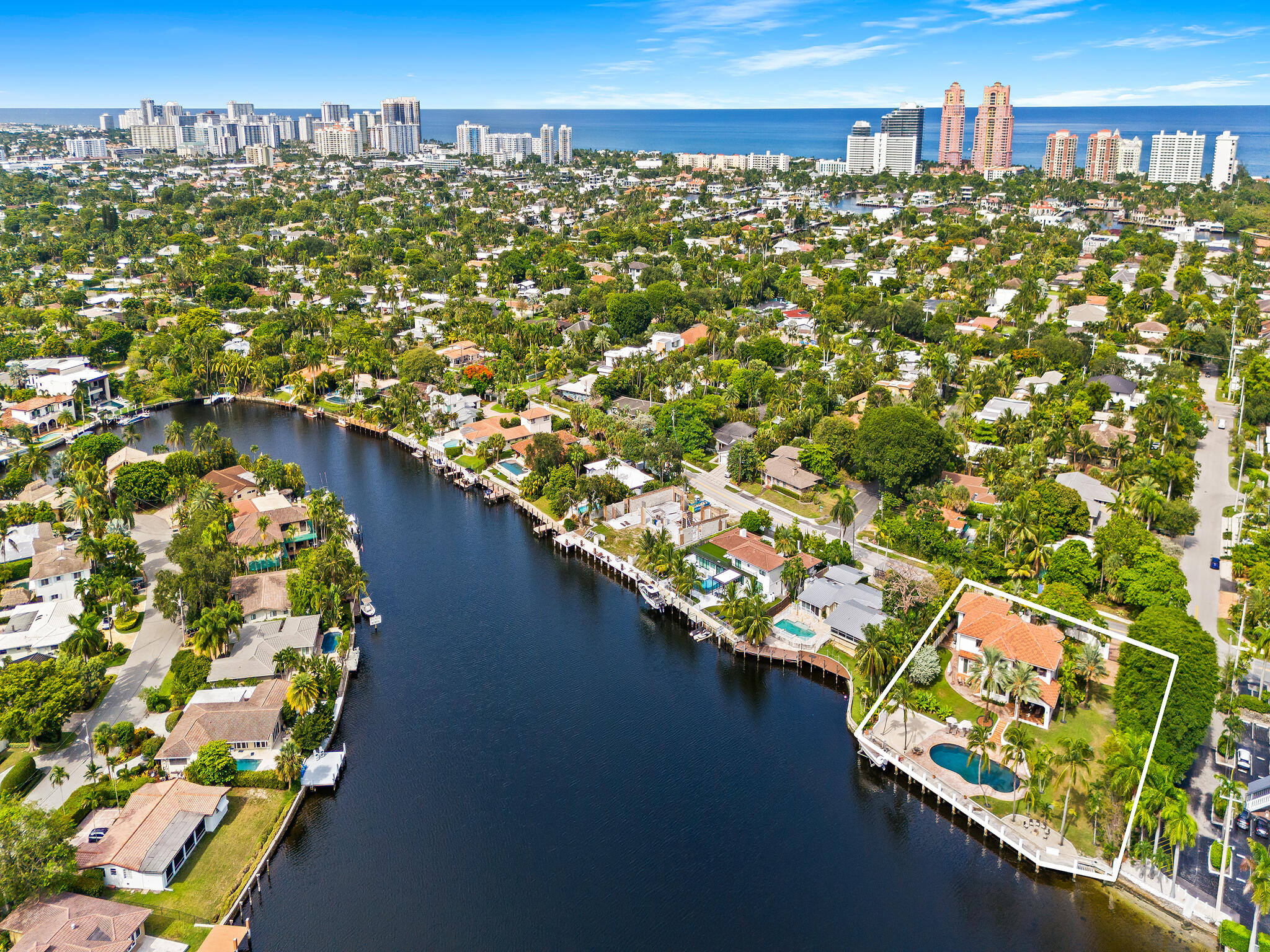 2101 Middle Riv Fort Lauderdale, FL 33305