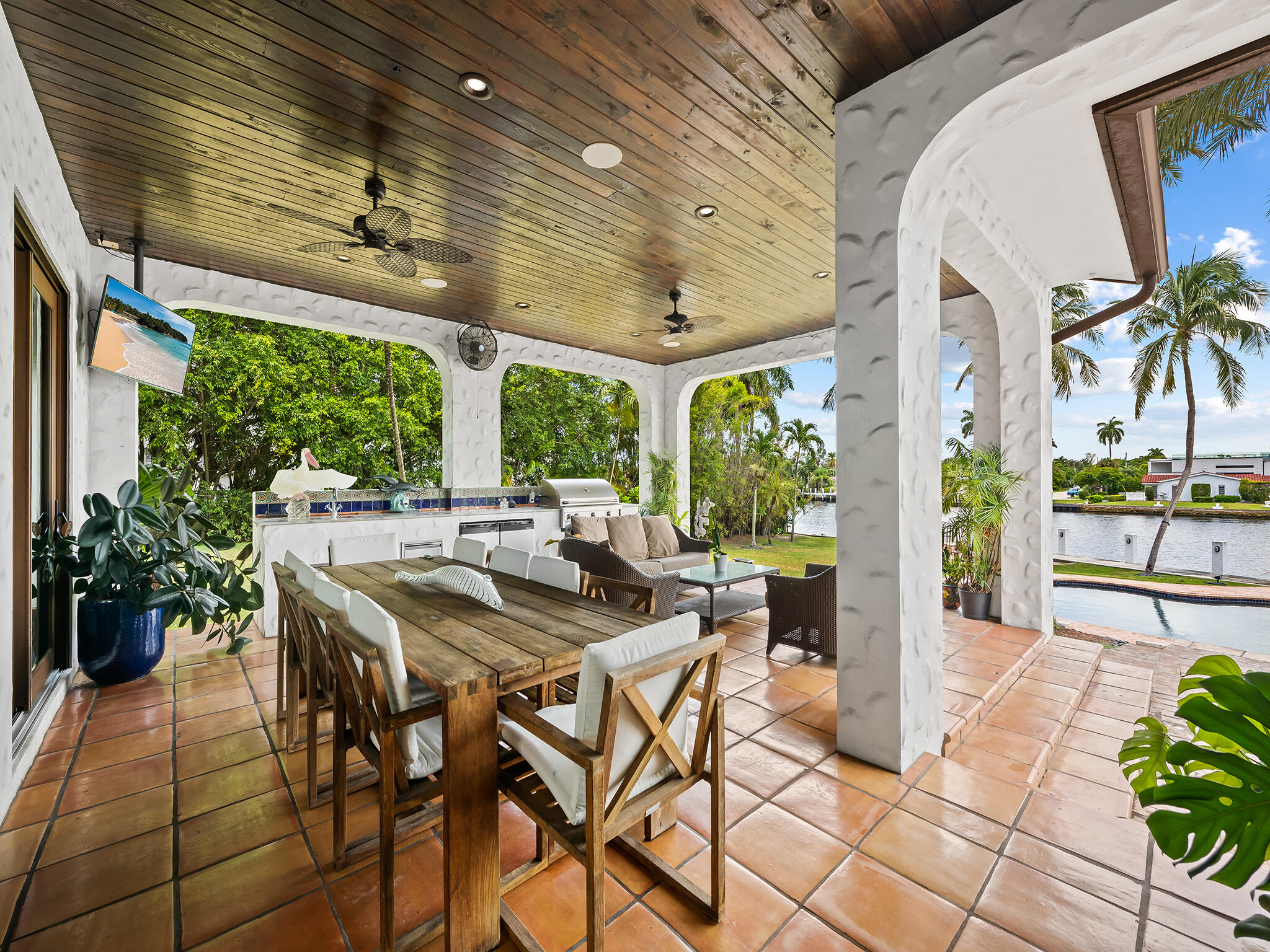 2101 Middle Riv Fort Lauderdale, FL 33305