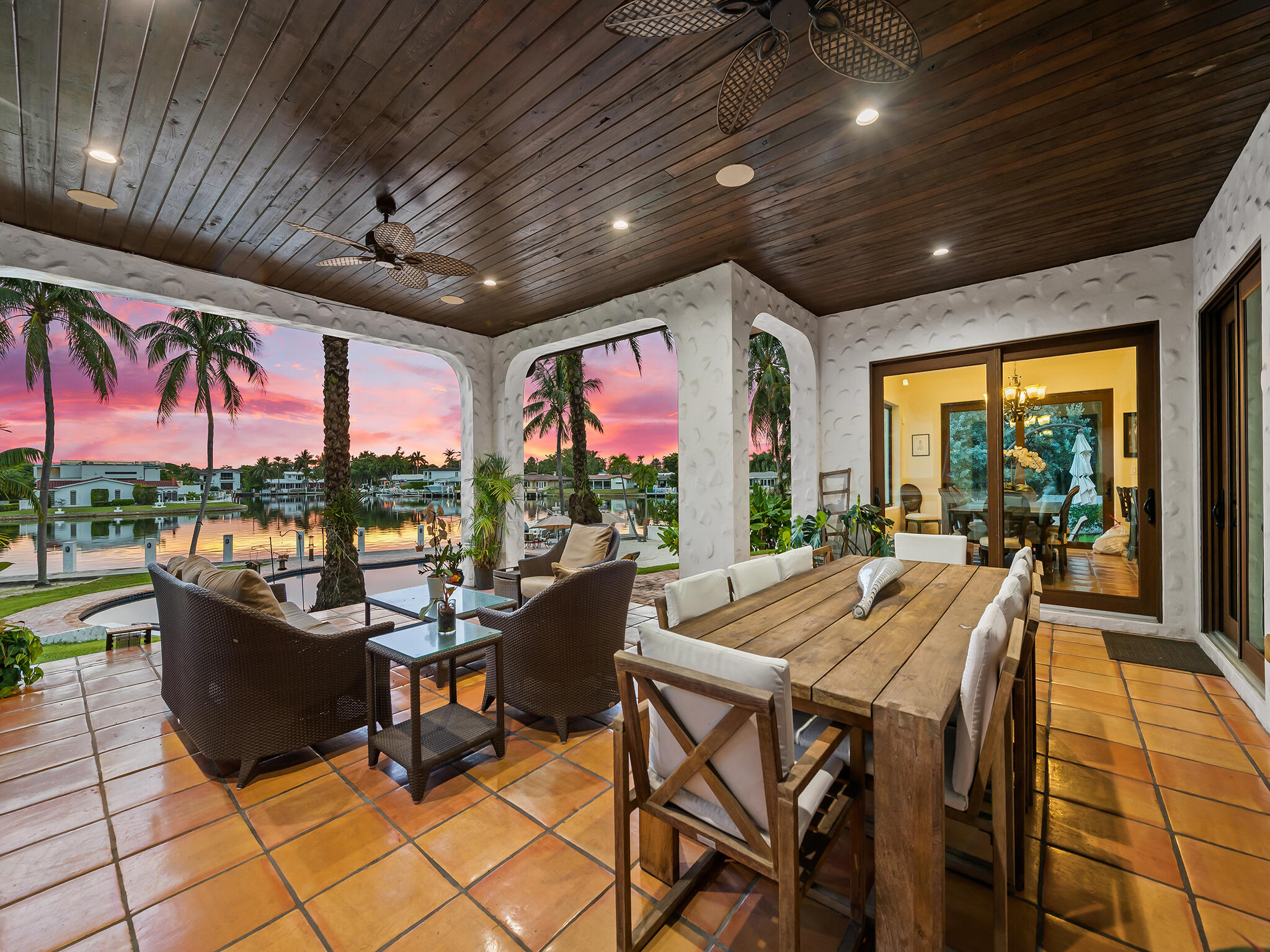 2101 Middle Riv Fort Lauderdale, FL 33305