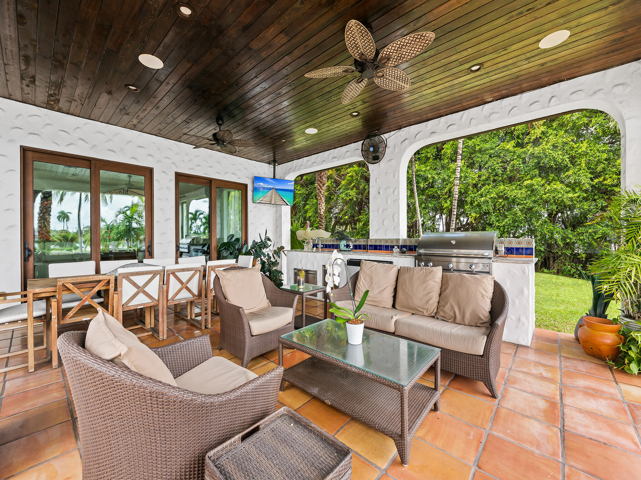 2101 Middle Riv Fort Lauderdale, FL 33305