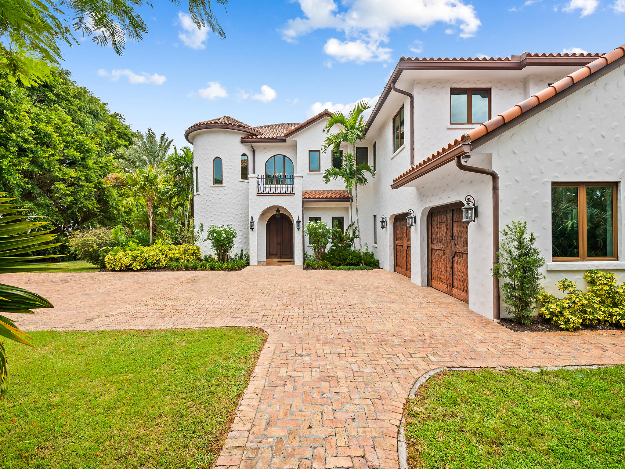 2101 Middle Riv Fort Lauderdale, FL 33305