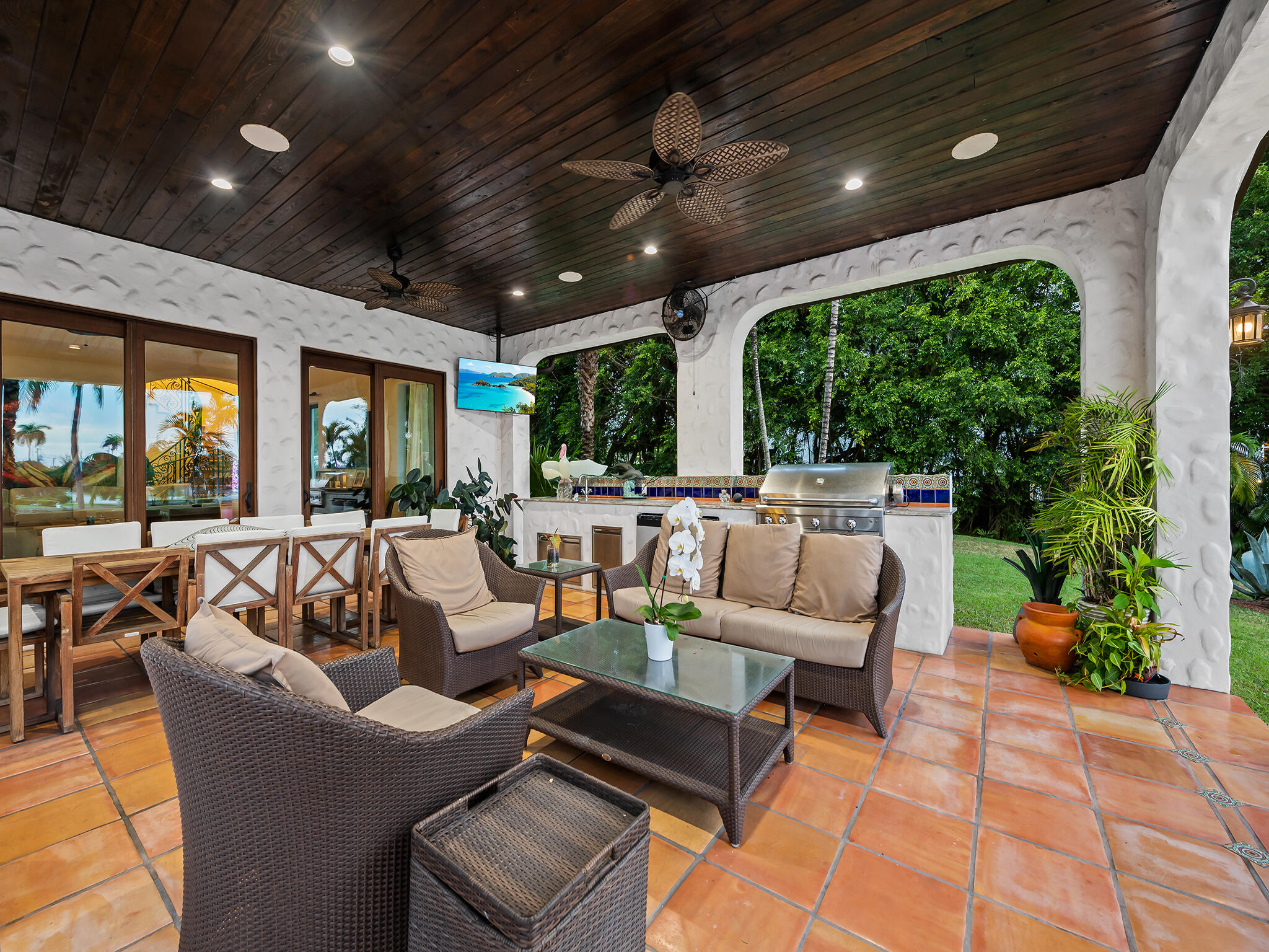 2101 Middle Riv Fort Lauderdale, FL 33305