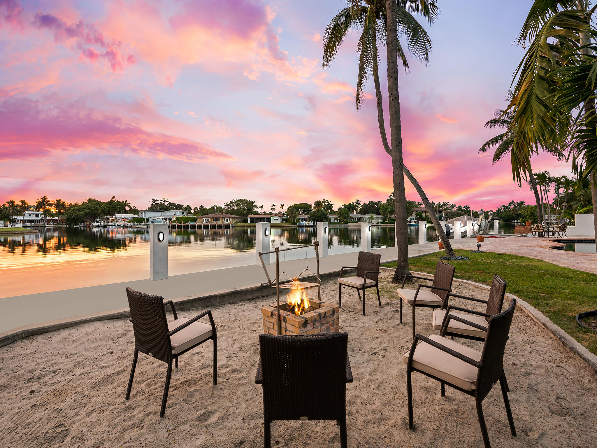2101 Middle Riv Fort Lauderdale, FL 33305
