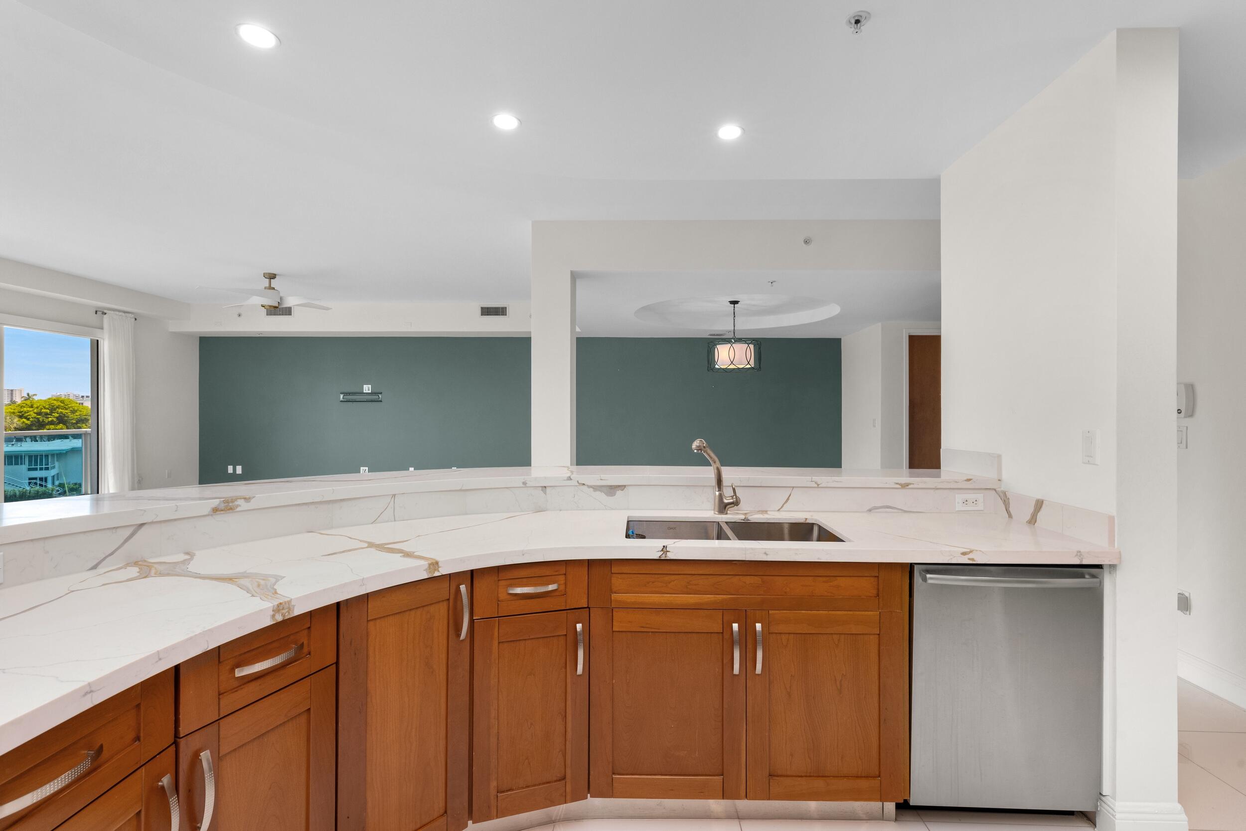 516 Hendricks #4A Fort Lauderdale, FL 33301