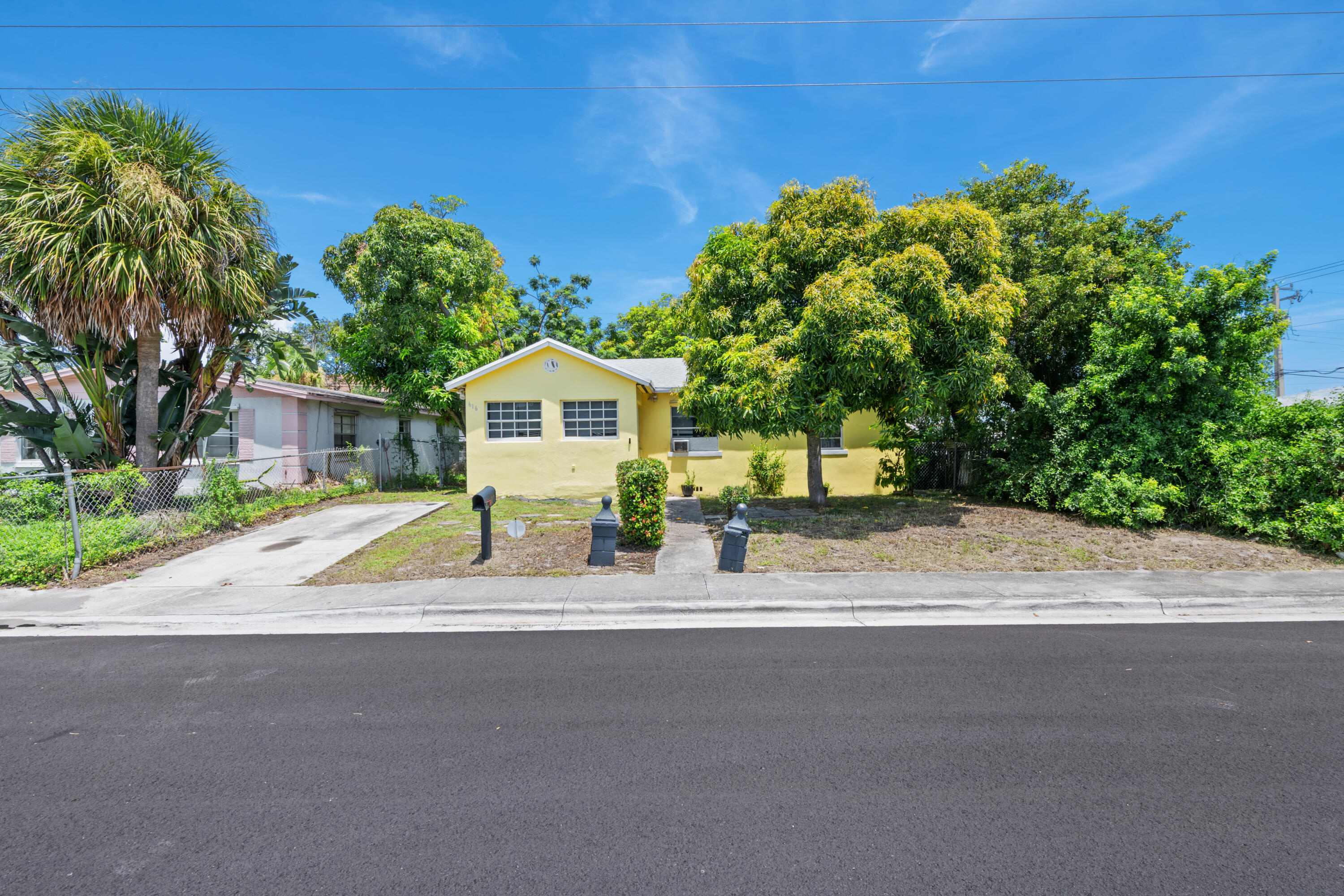 616 W 5th