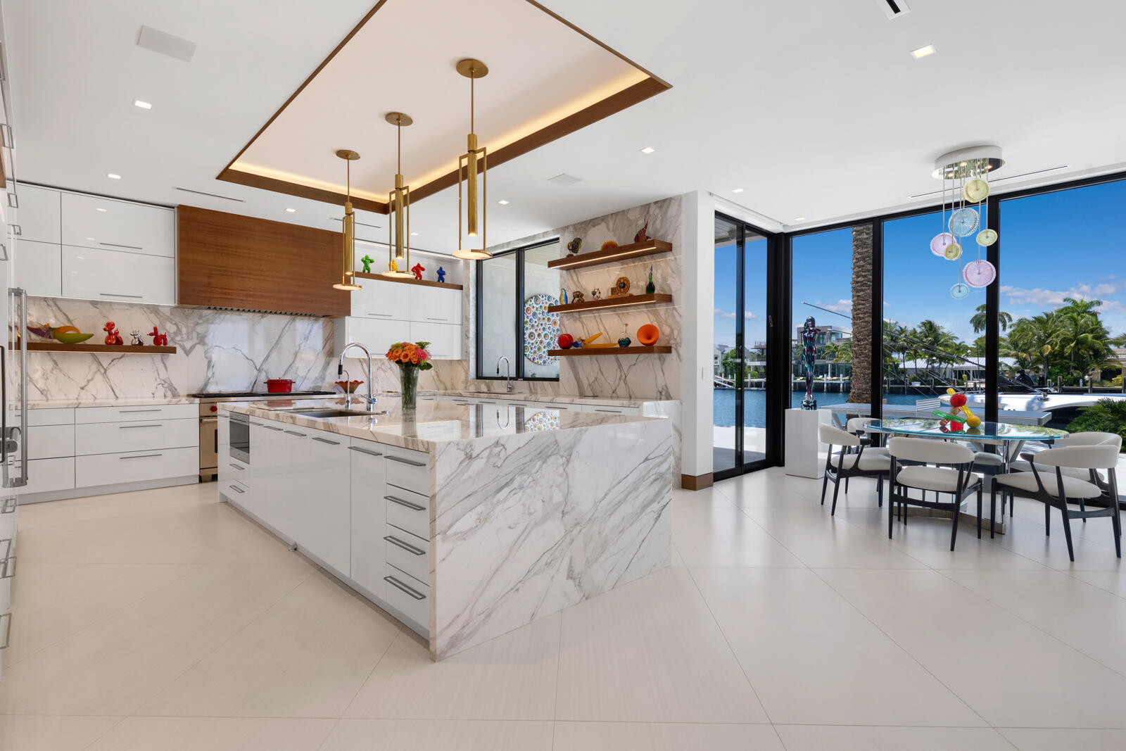 200 Fiesta Fort Lauderdale, FL 33301