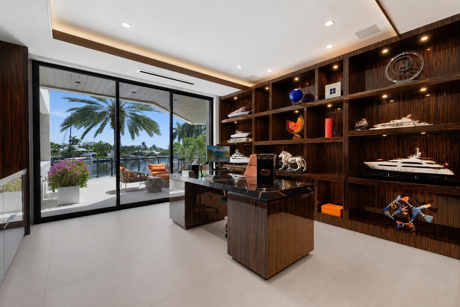 200 Fiesta Fort Lauderdale, FL 33301