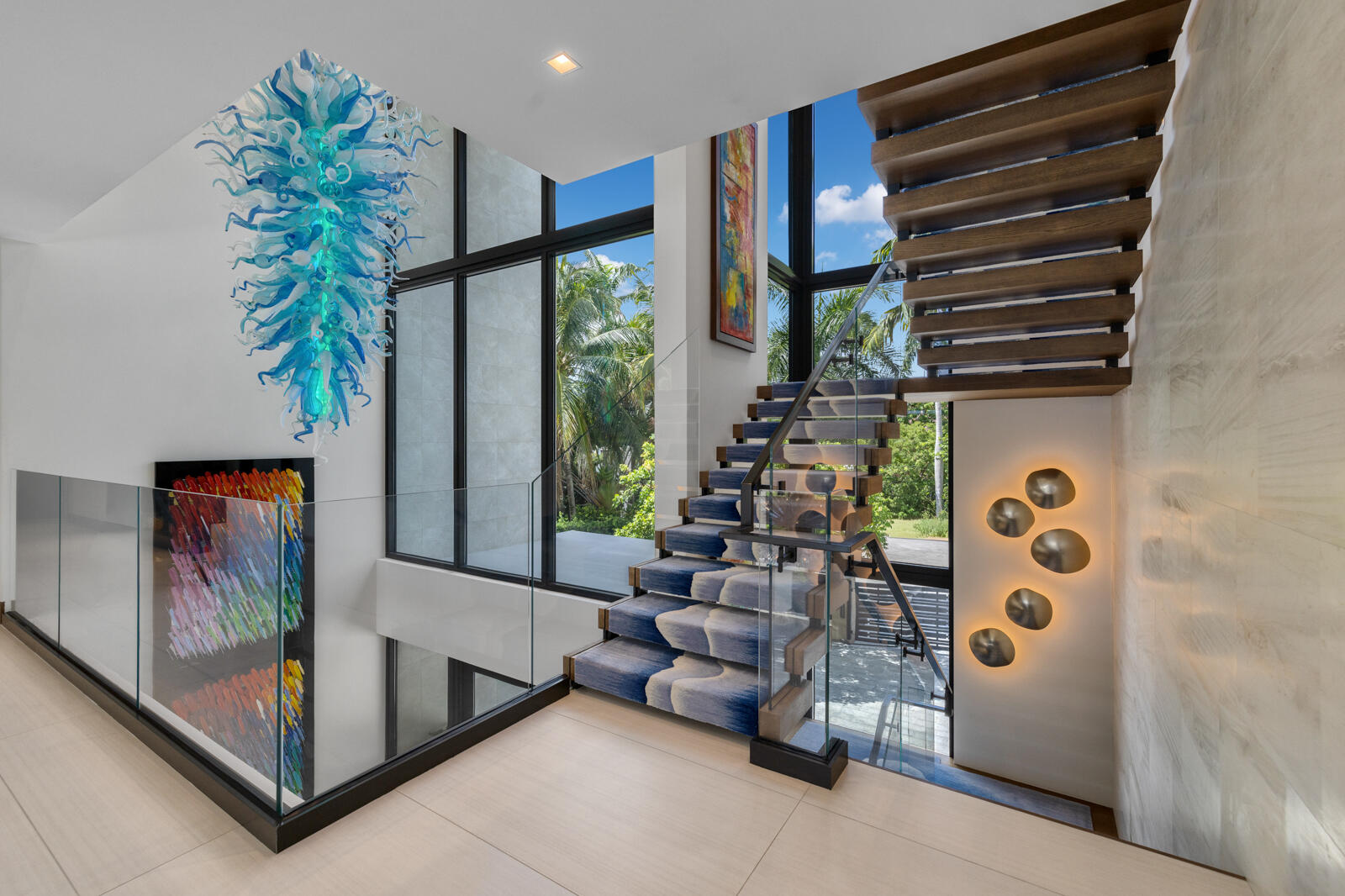 200 Fiesta Fort Lauderdale, FL 33301