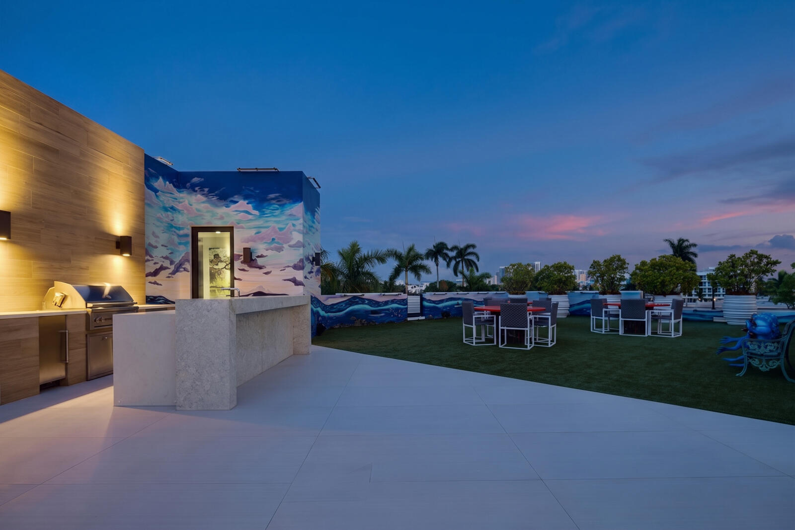 200 Fiesta Fort Lauderdale, FL 33301