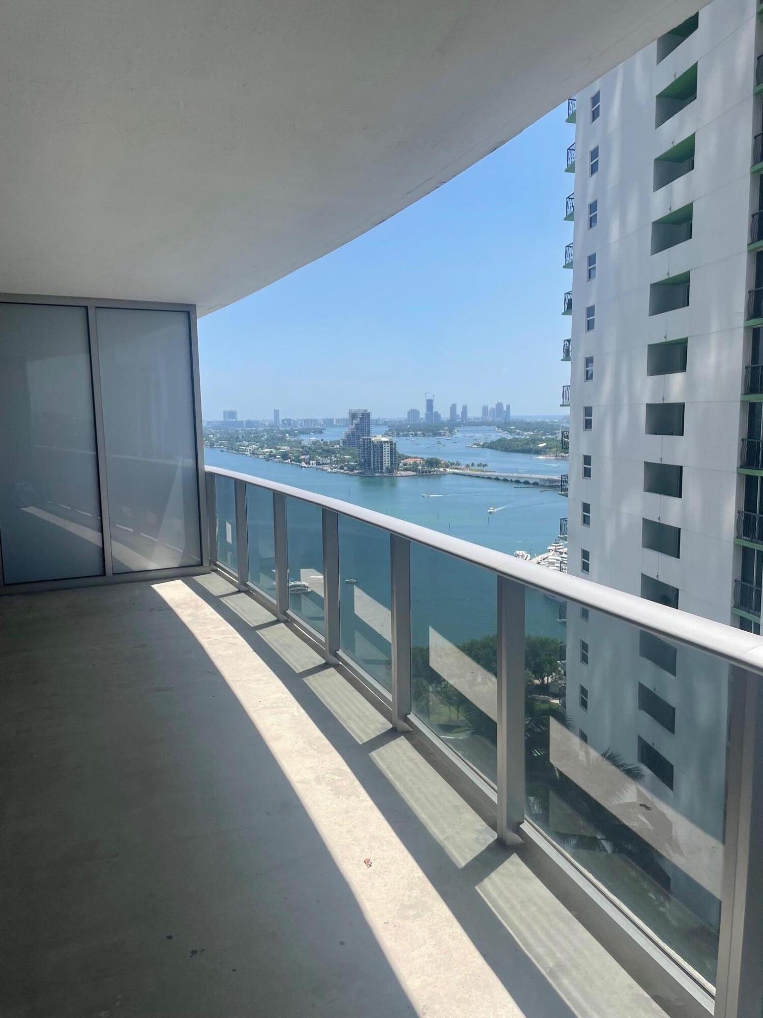 image Aria on the Bay13