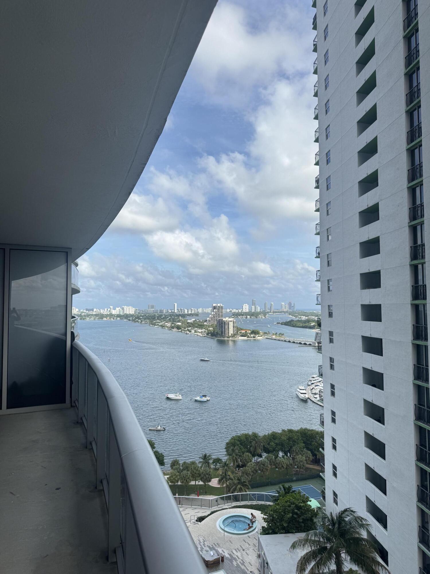 image Aria on the Bay19