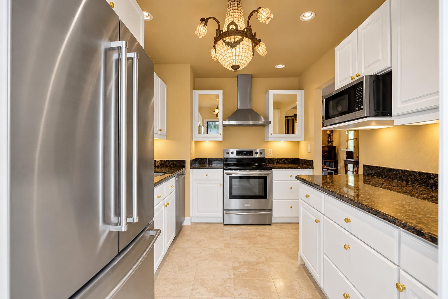 707 NW 24th St Wilton Manors, FL 33311