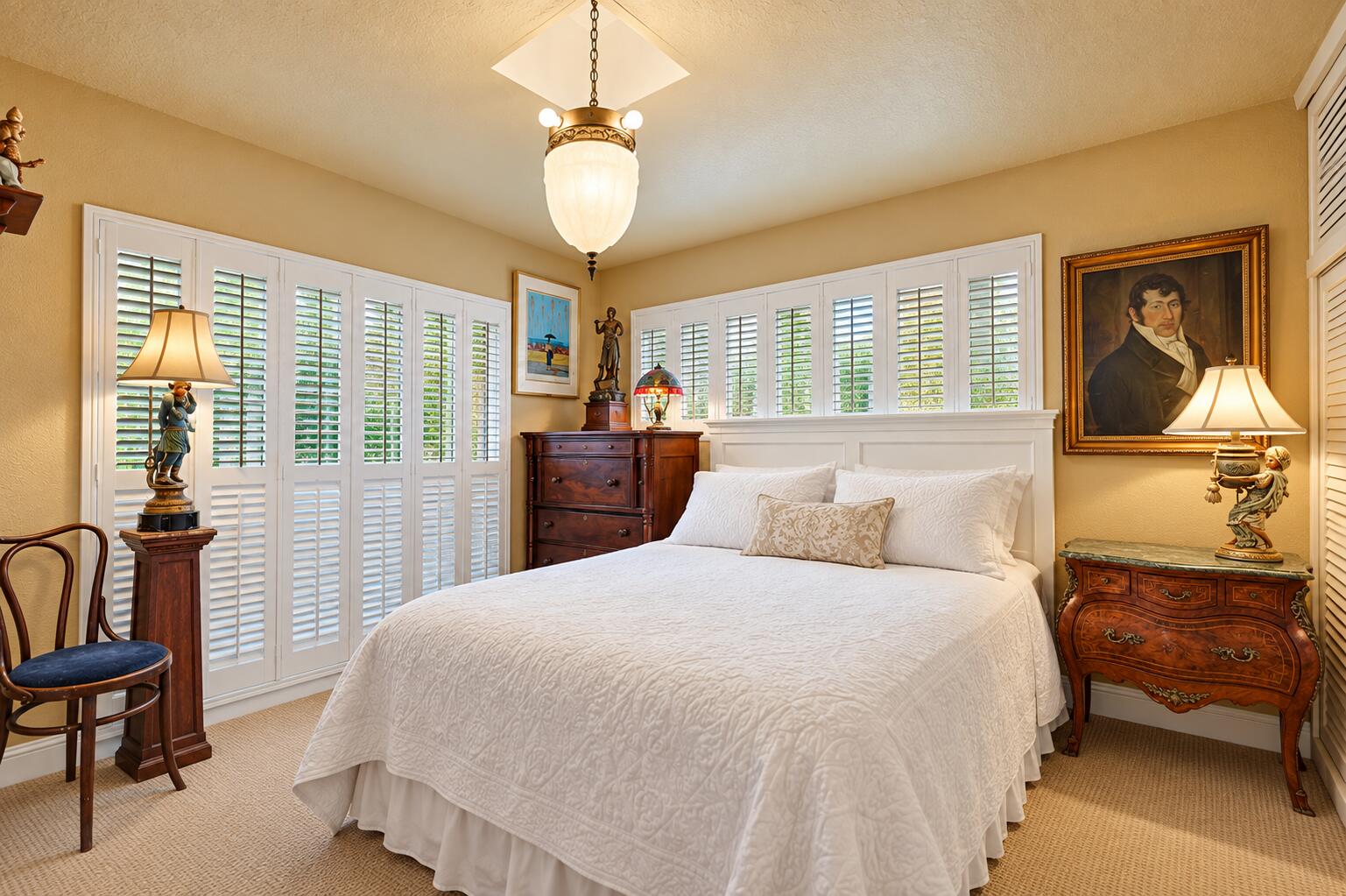 707 NW 24th St Wilton Manors, FL 33311