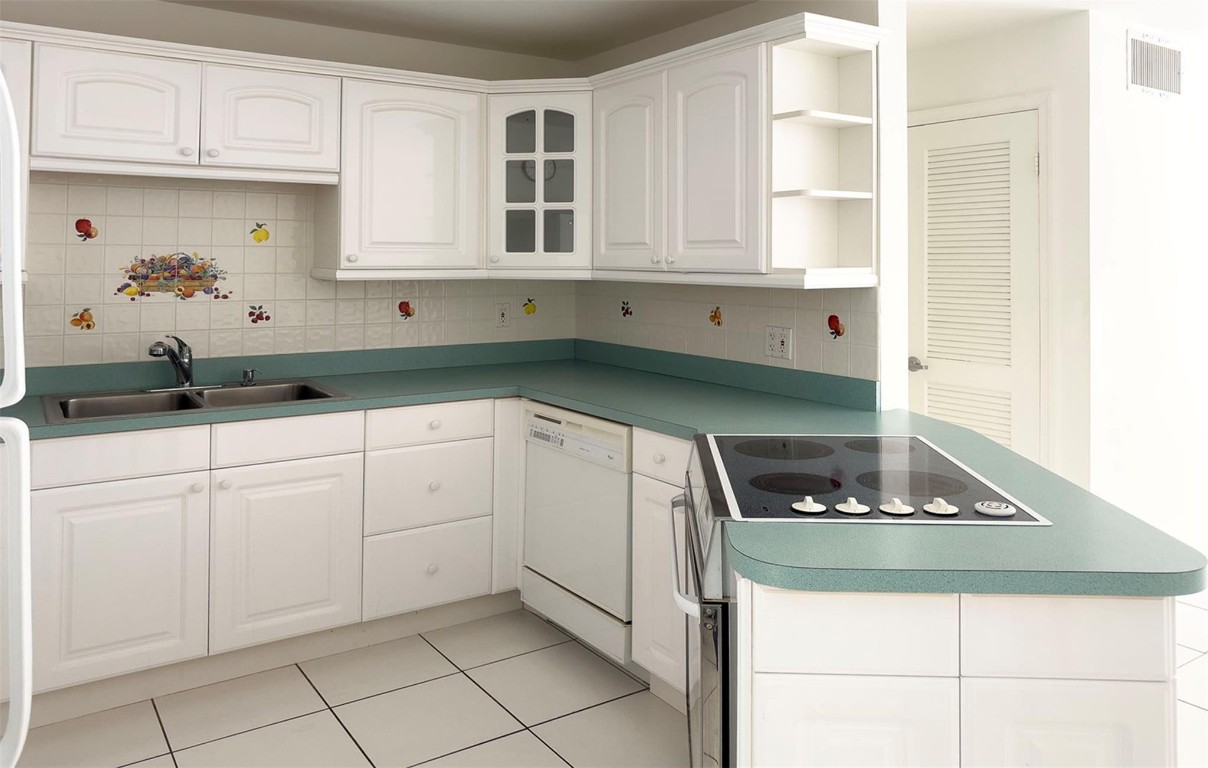 6485 Bay Clb Dr #2 Fort Lauderdale, FL 33308