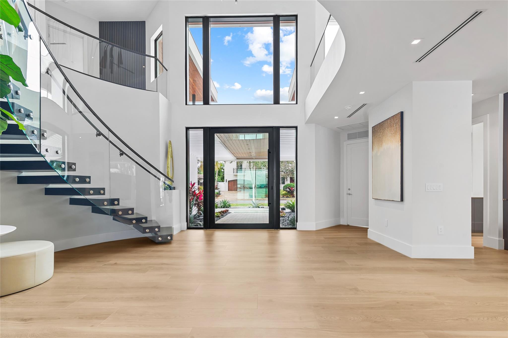 1957 Harbourview Dr Fort Lauderdale, FL 33316