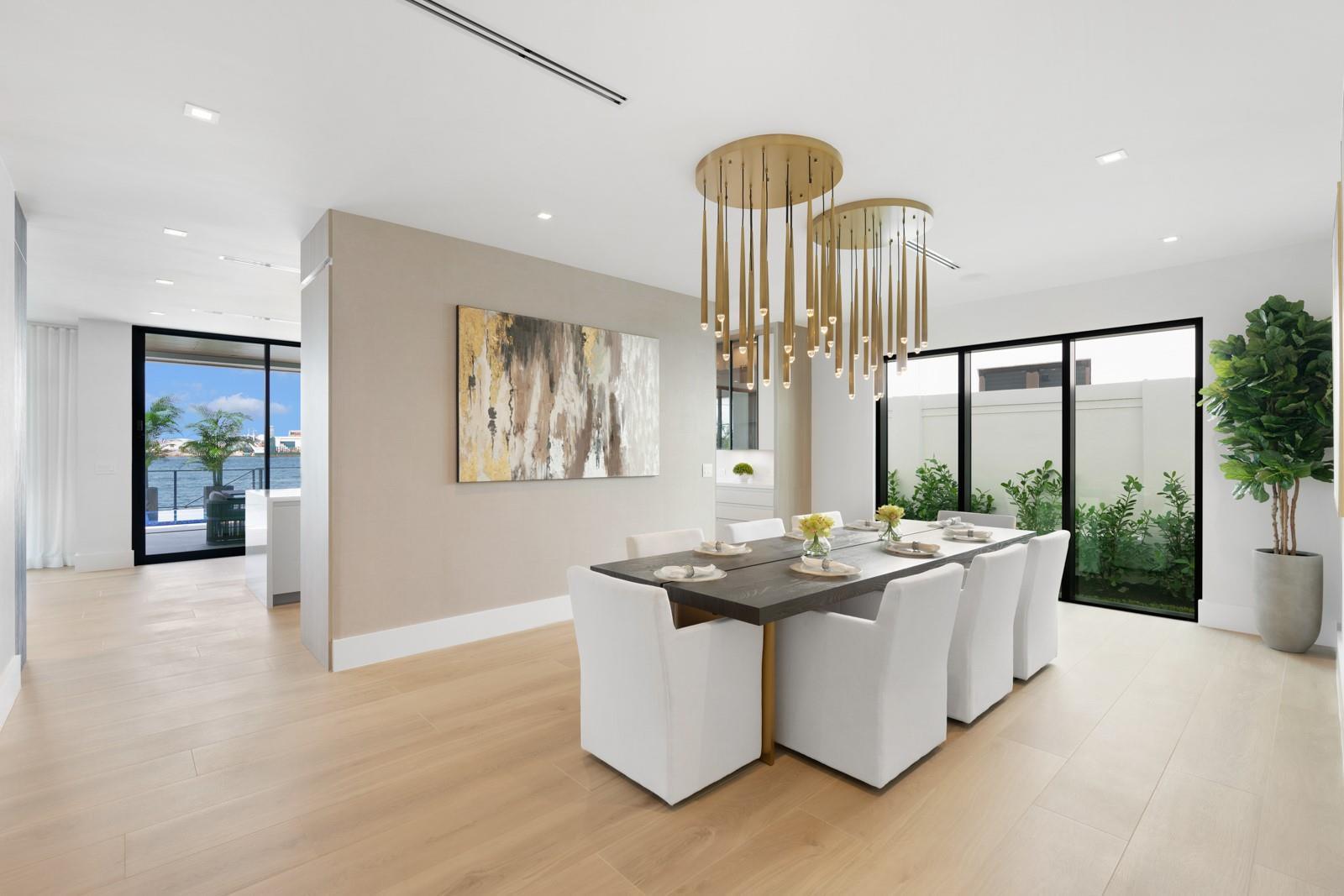 1957 Harbourview Dr Fort Lauderdale, FL 33316