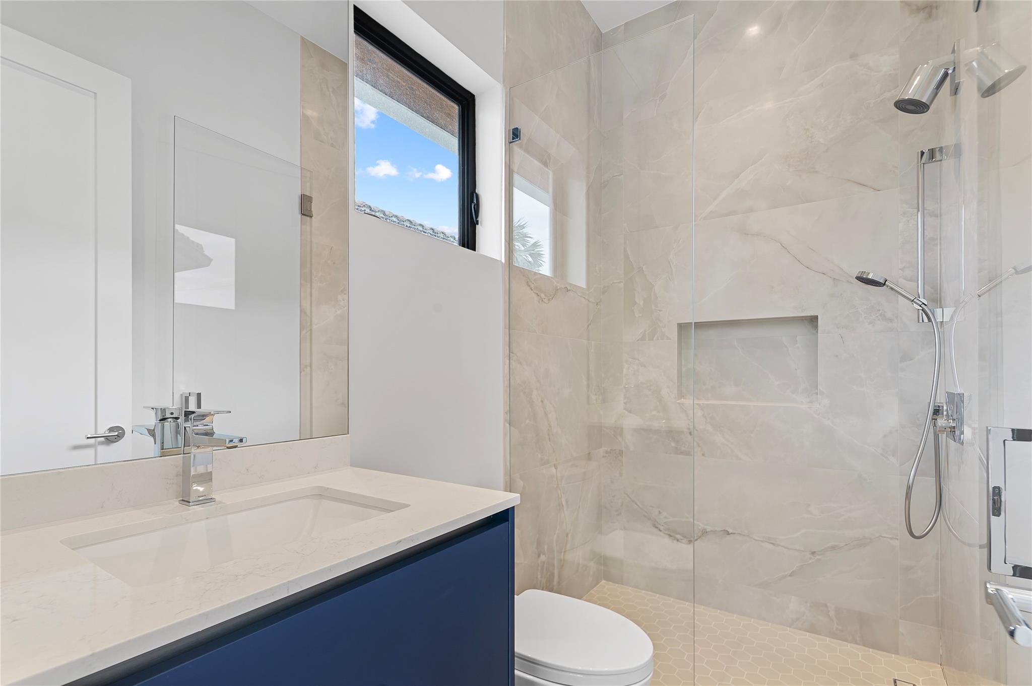 1957 Harbourview Dr Fort Lauderdale, FL 33316